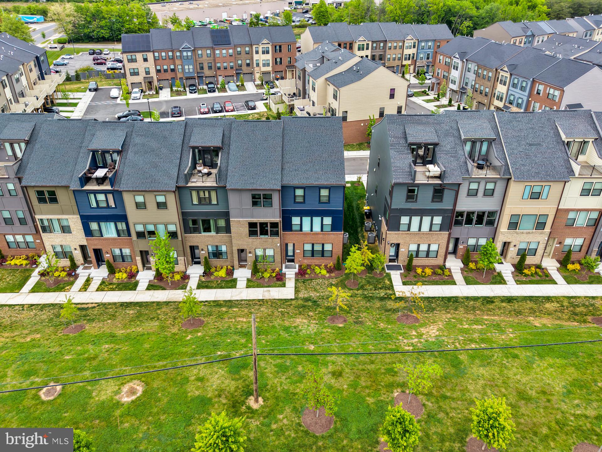 VISTA GARDENS - Residential