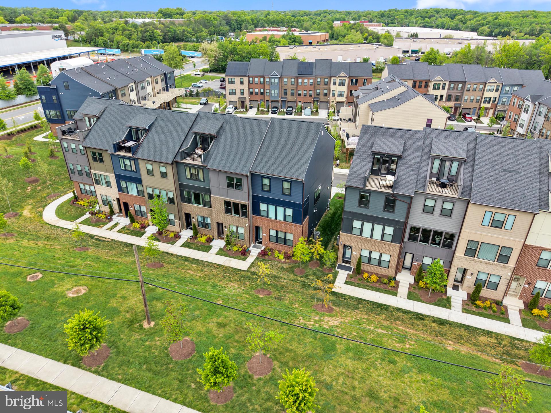 VISTA GARDENS - Residential