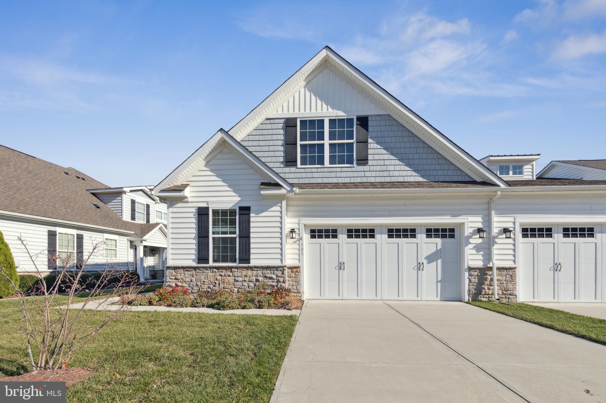 BAY BRIDGE COVE - Residential