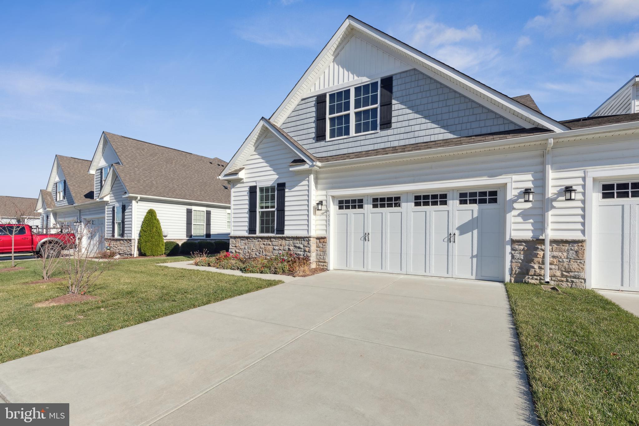 BAY BRIDGE COVE - Residential