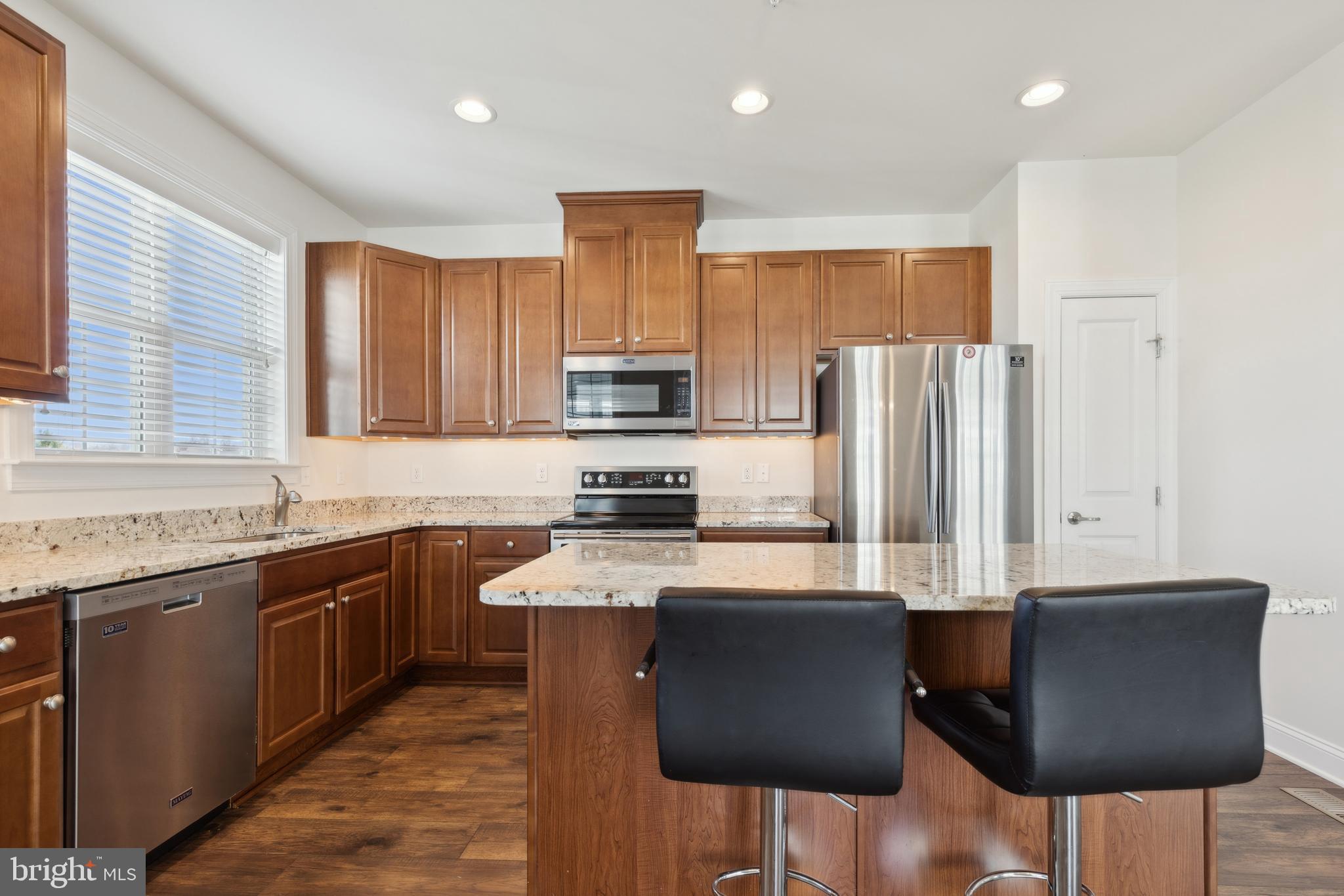 BAY BRIDGE COVE - Residential