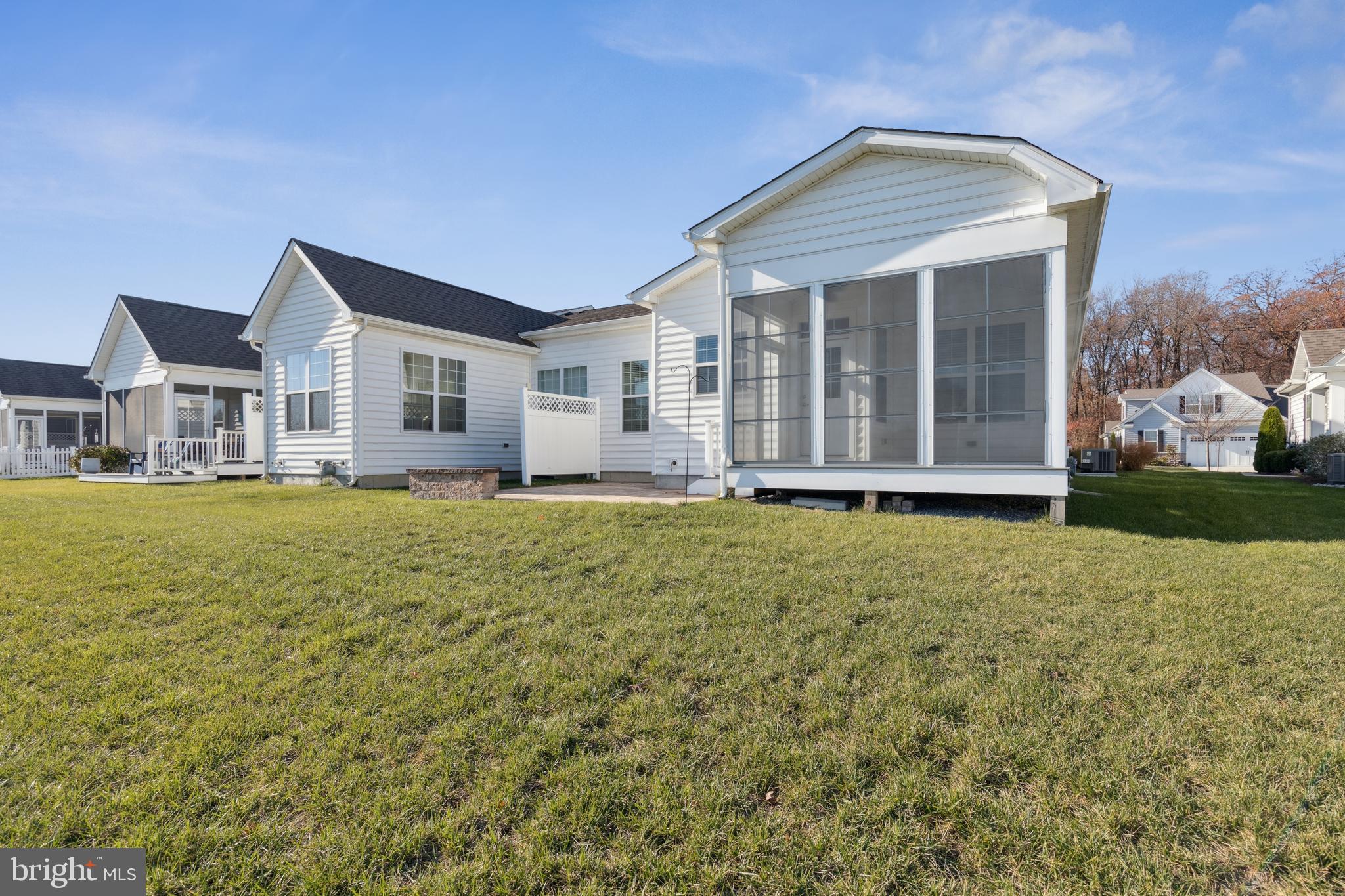 BAY BRIDGE COVE - Residential