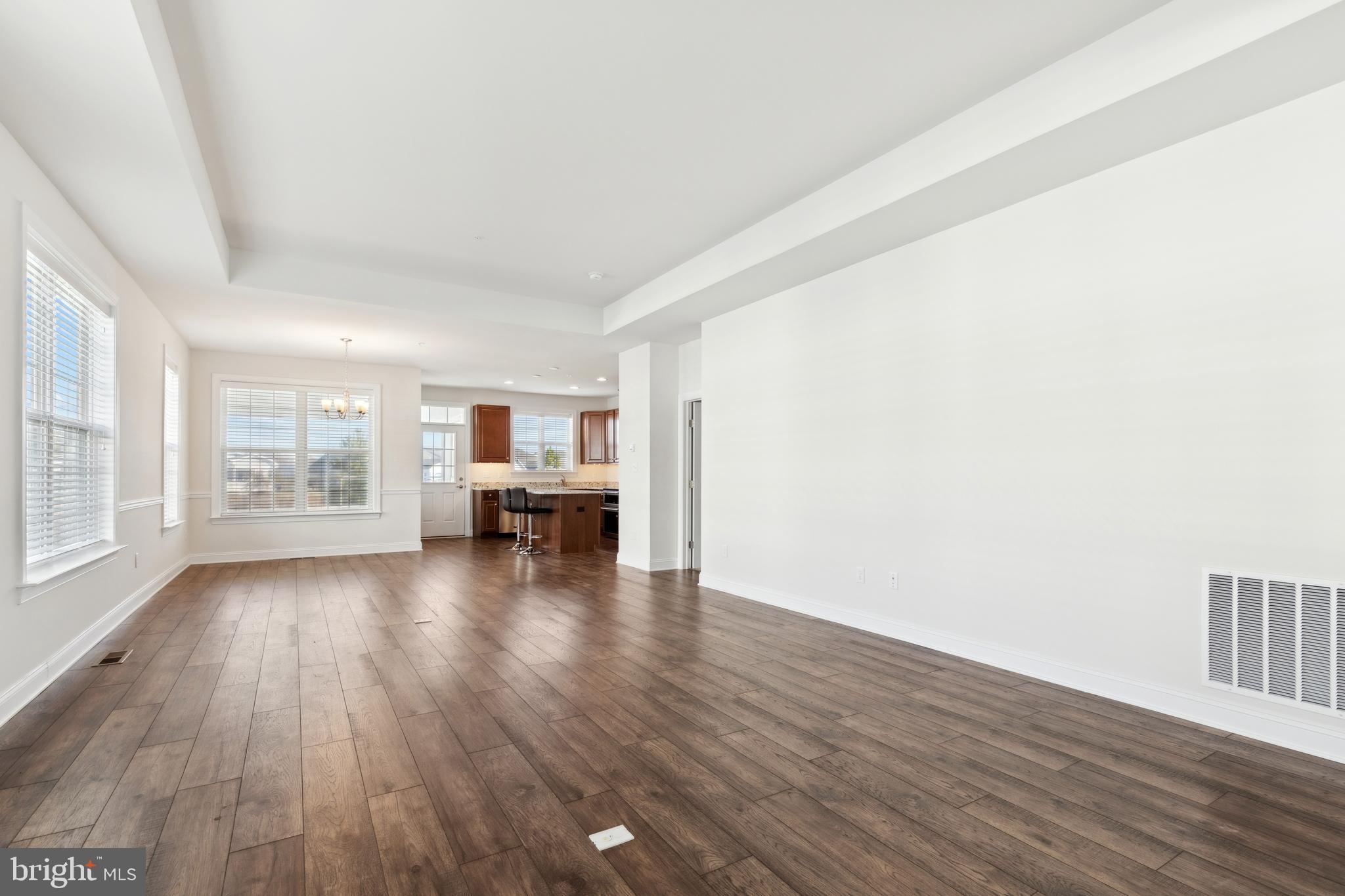 BAY BRIDGE COVE - Residential