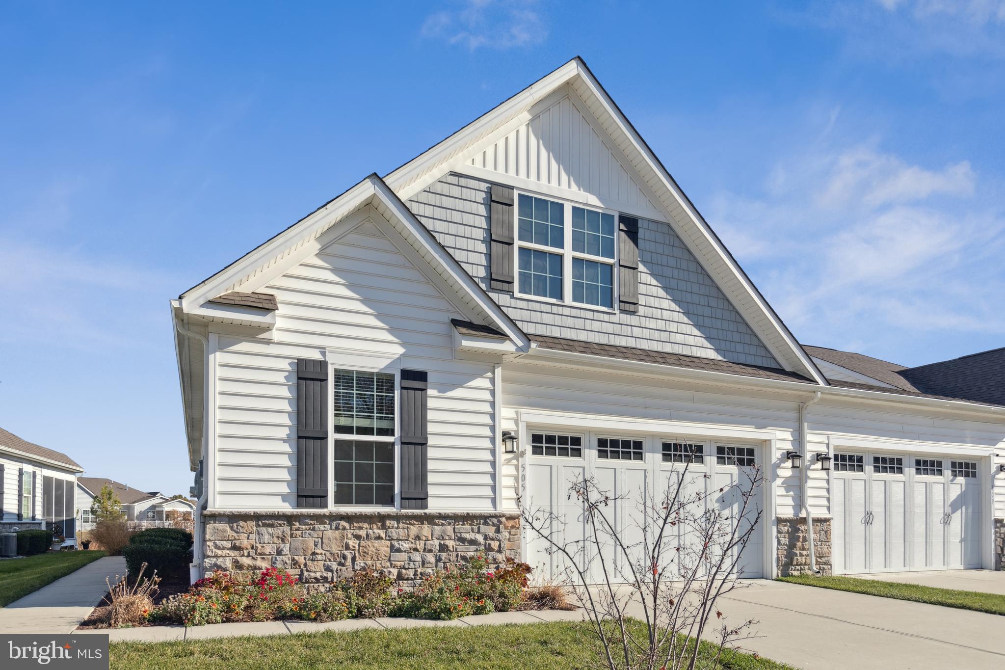 BAY BRIDGE COVE - Residential