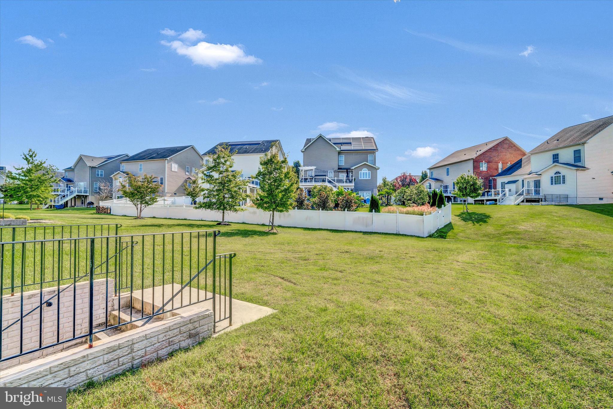 MARLBORO RIDGE - Residential