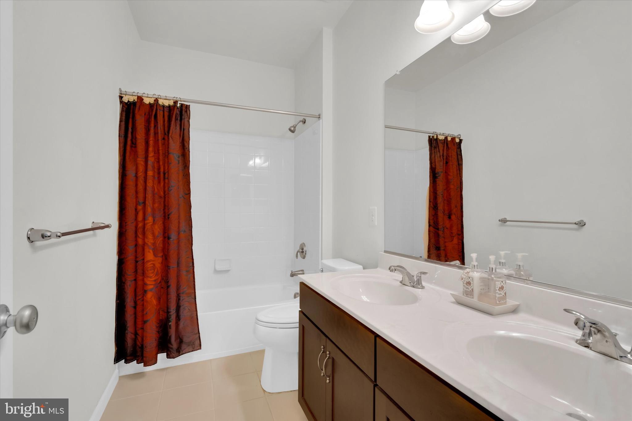 MARLBORO RIDGE - Residential