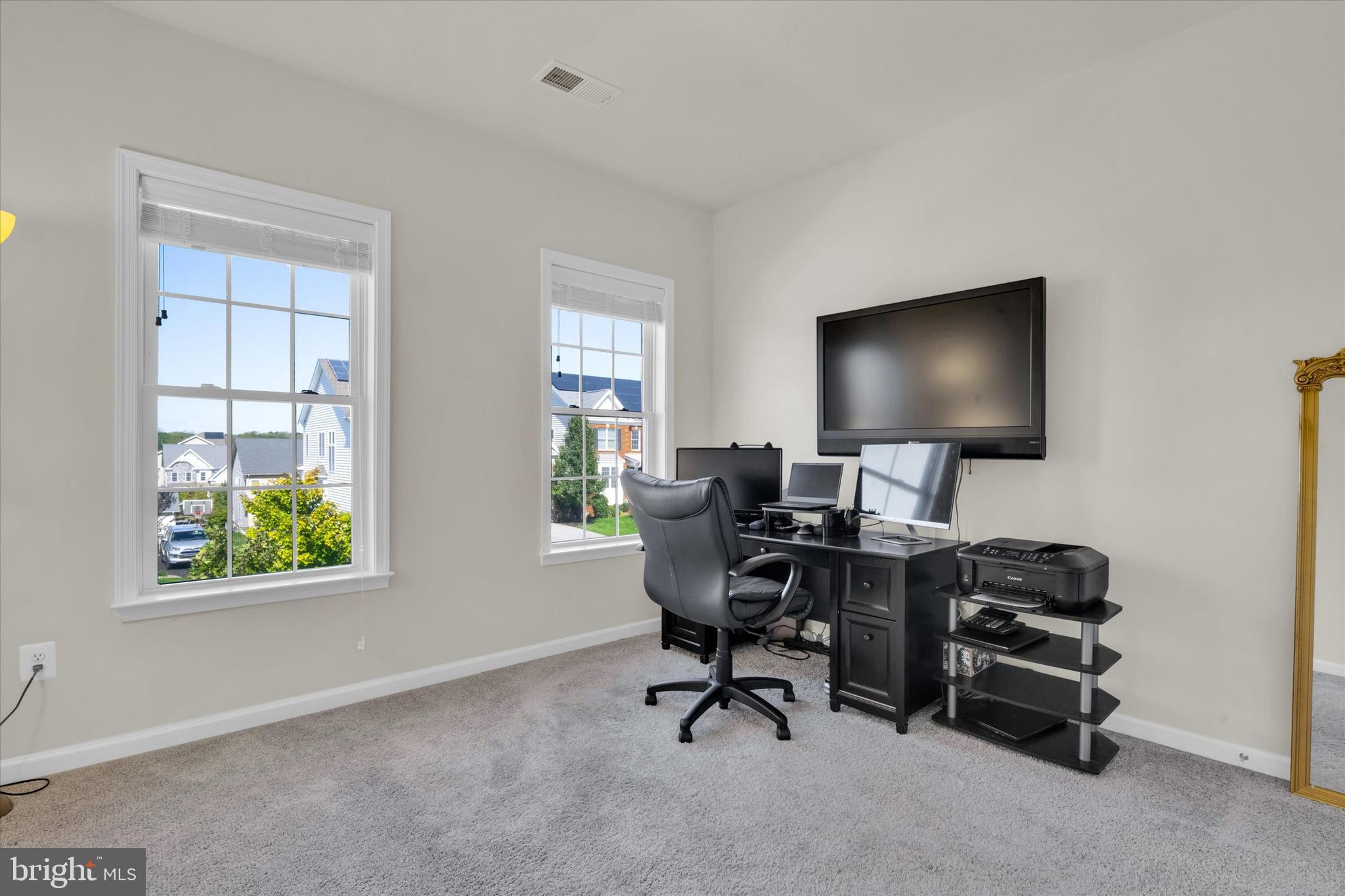 MARLBORO RIDGE - Residential