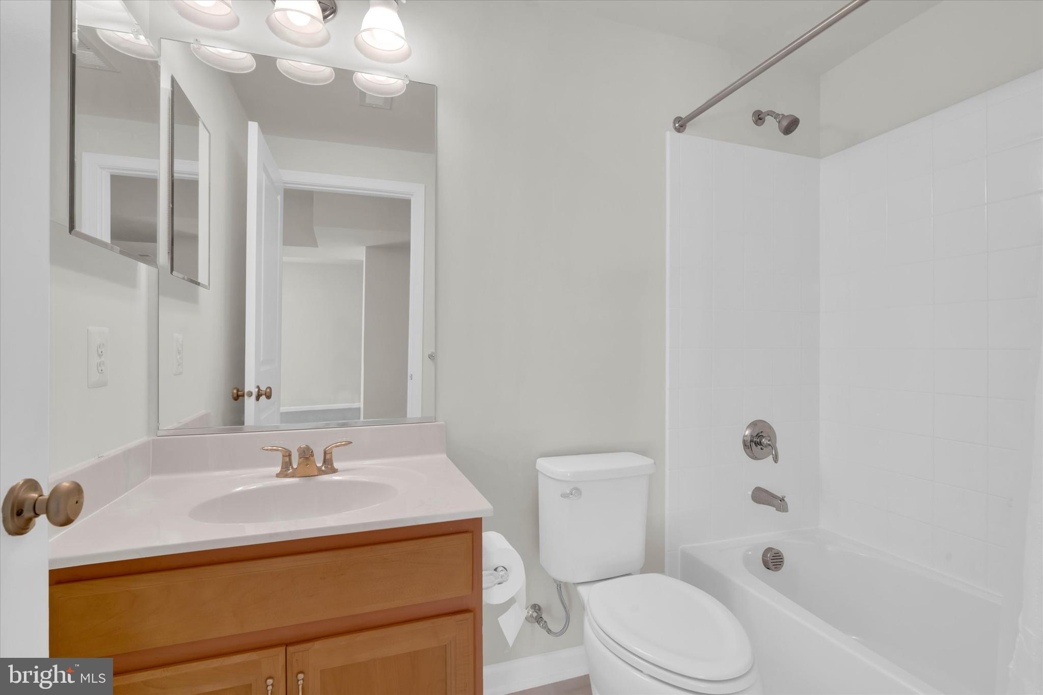 MARLBORO RIDGE - Residential