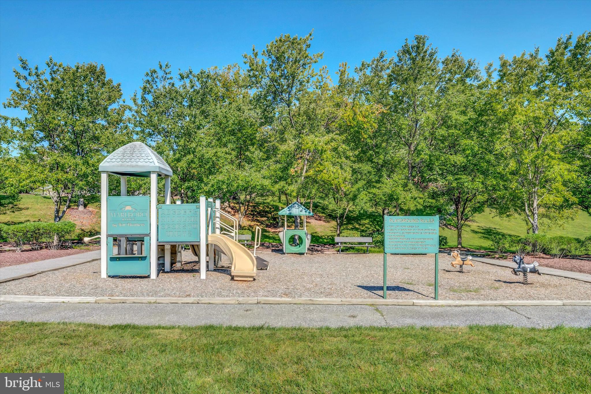 MARLBORO RIDGE - Residential