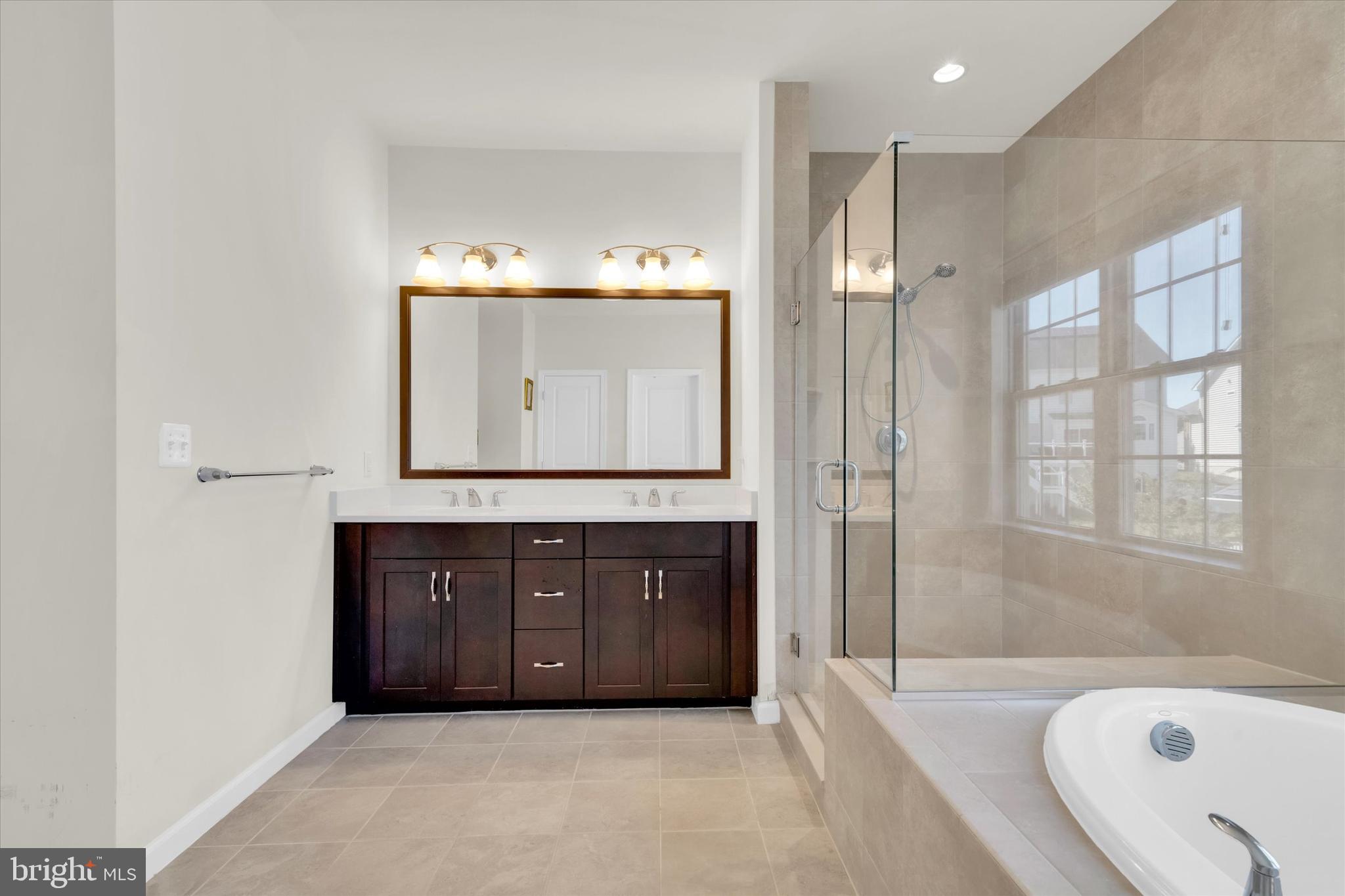 MARLBORO RIDGE - Residential