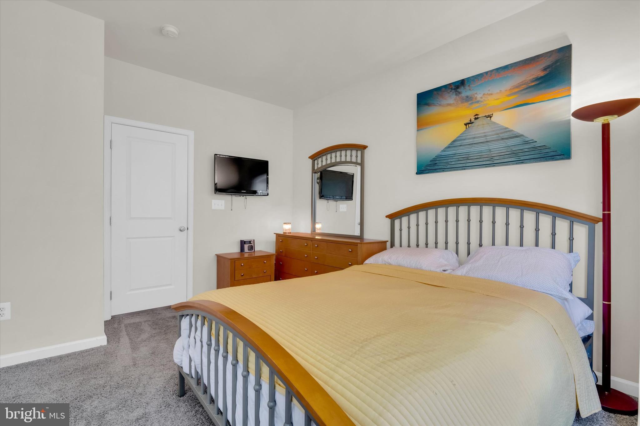 MARLBORO RIDGE - Residential