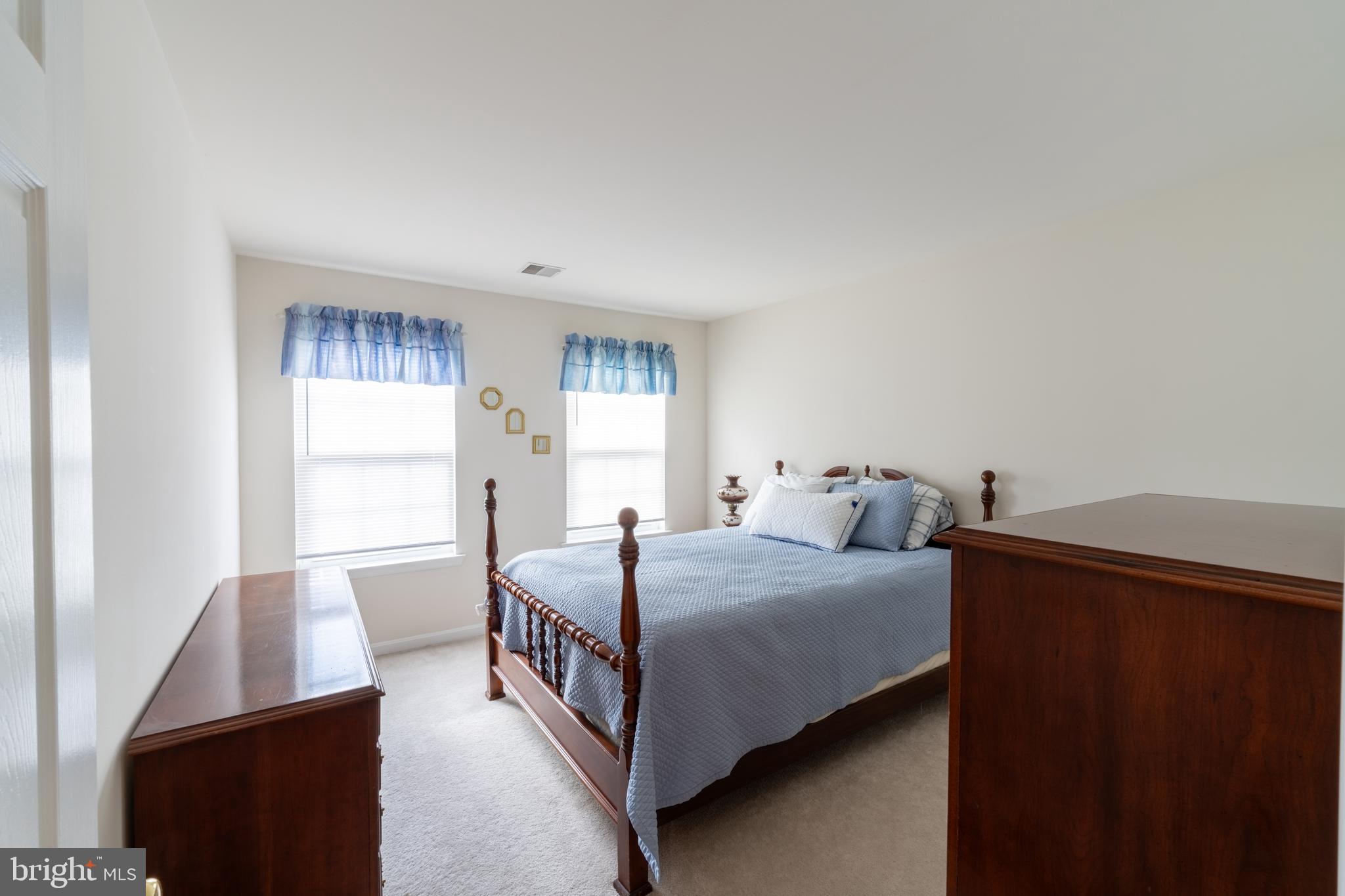 PENNS MANOR - Residential