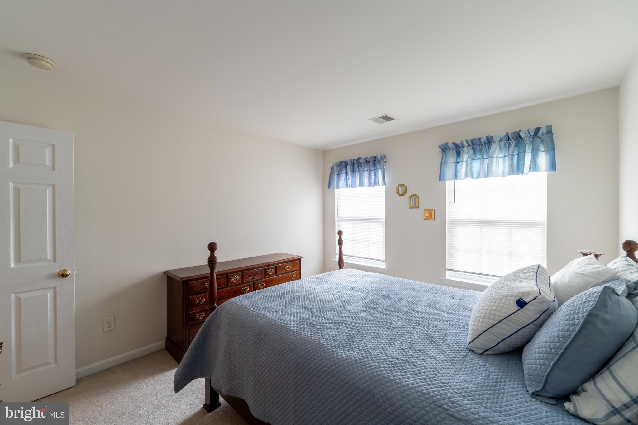 PENNS MANOR - Residential