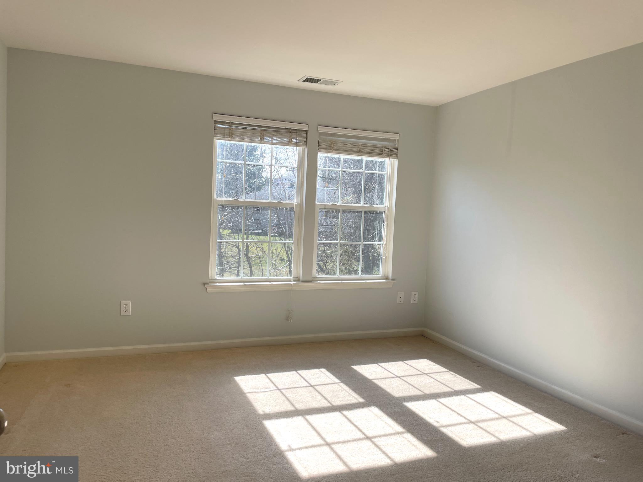 CHAMBERS HILL COMMONS - Residential Lease