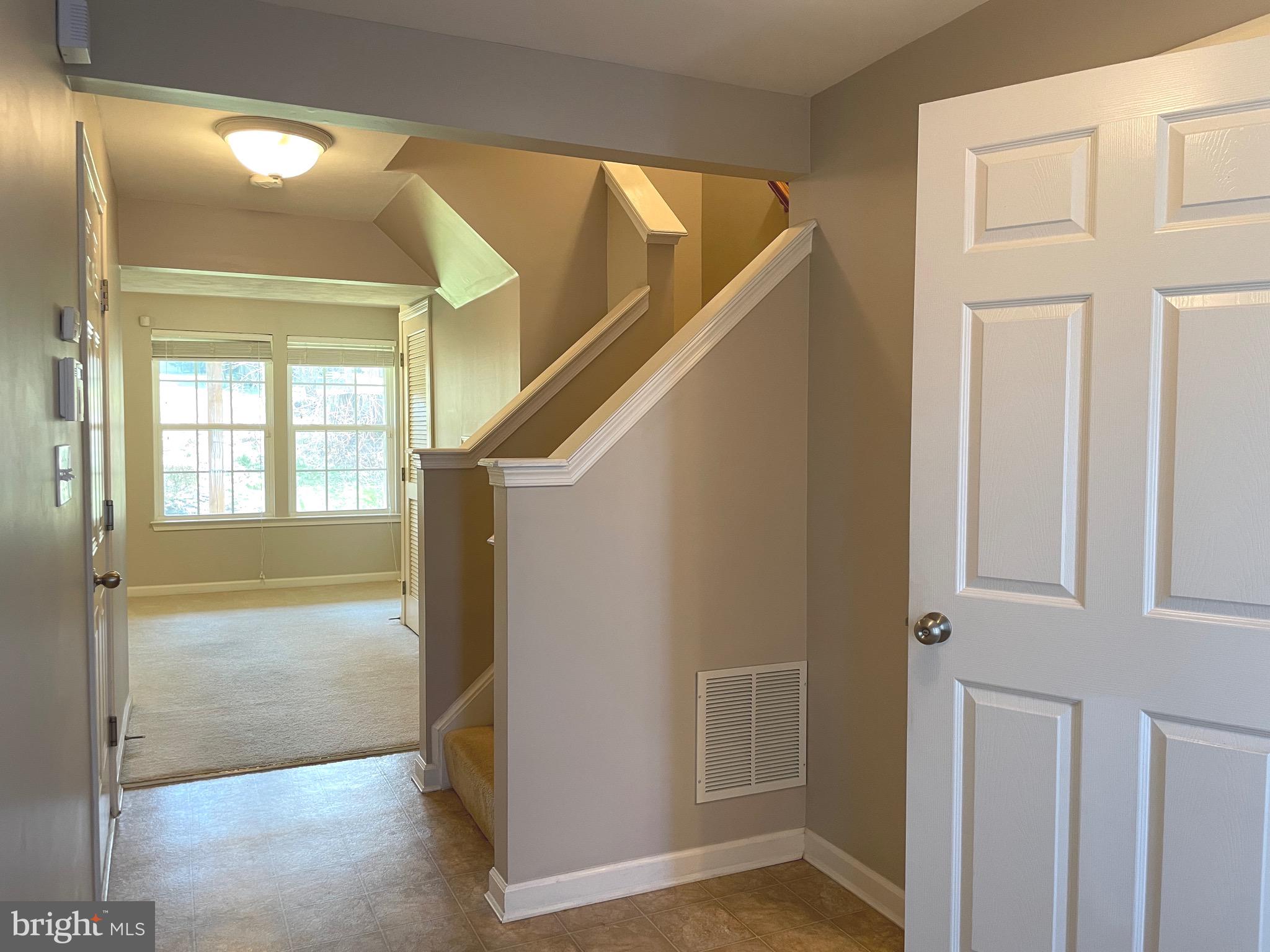 CHAMBERS HILL COMMONS - Residential Lease