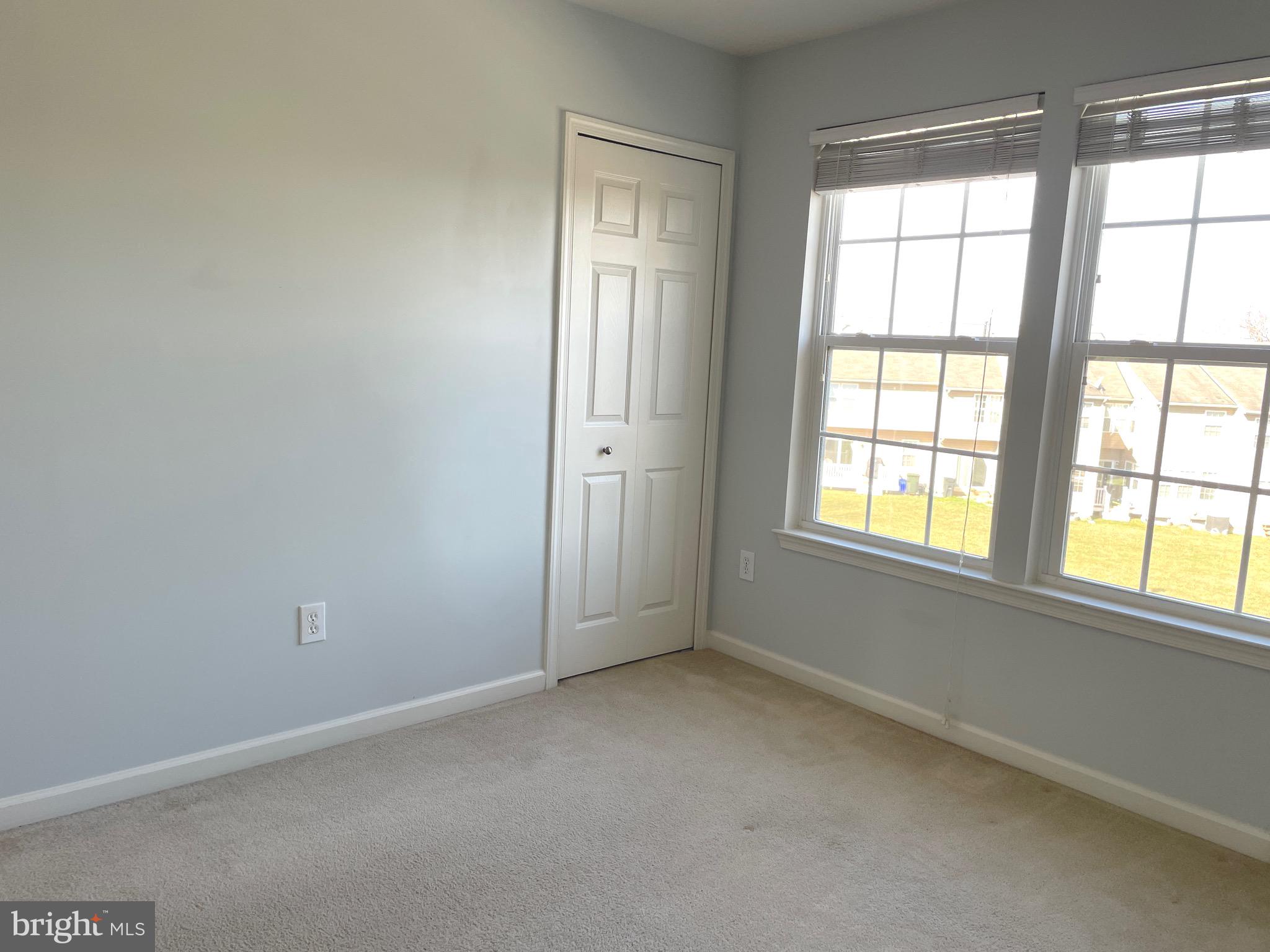 CHAMBERS HILL COMMONS - Residential Lease