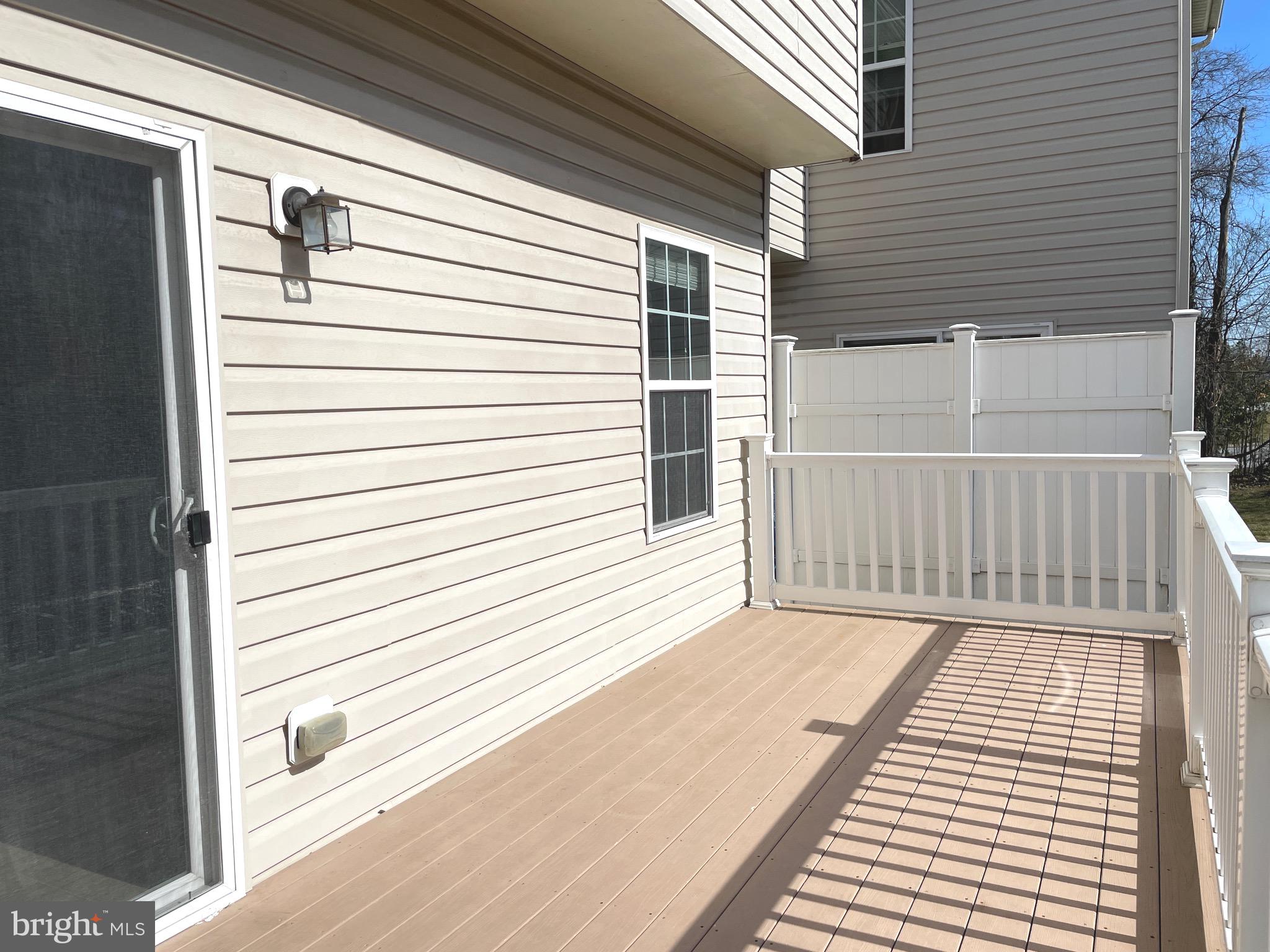 CHAMBERS HILL COMMONS - Residential Lease