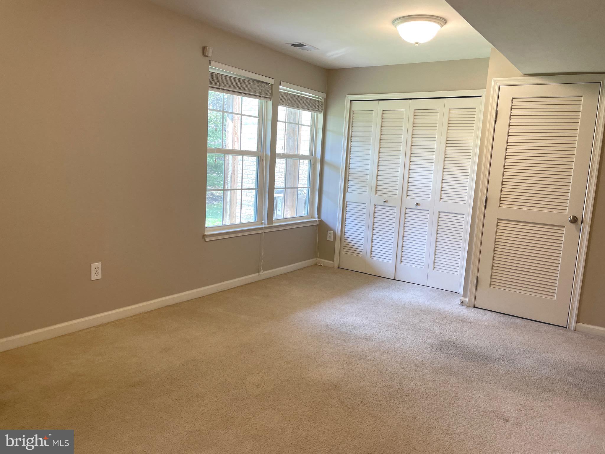 CHAMBERS HILL COMMONS - Residential Lease