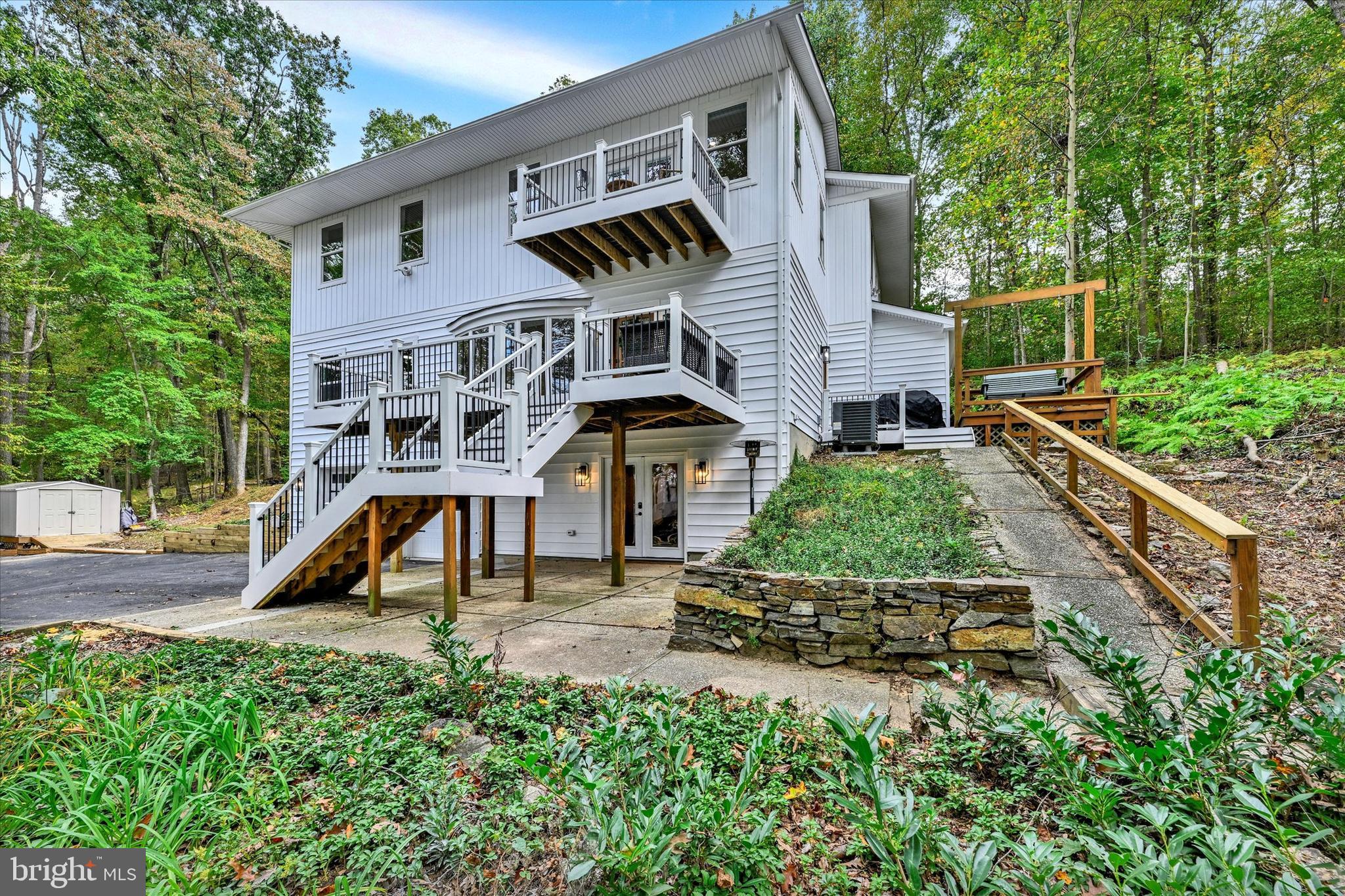 5437 GLEN ARM ROAD