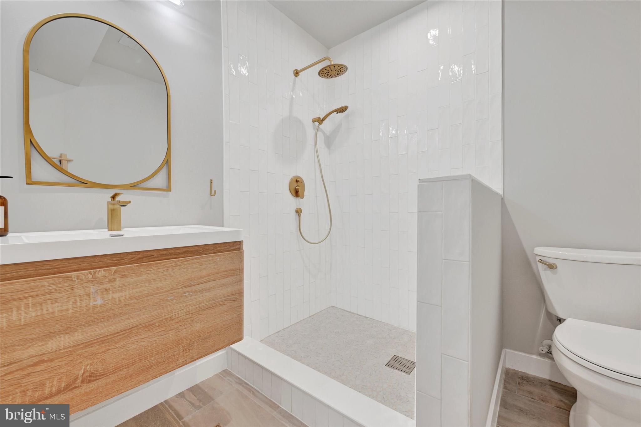 GLEN ARM - Residential