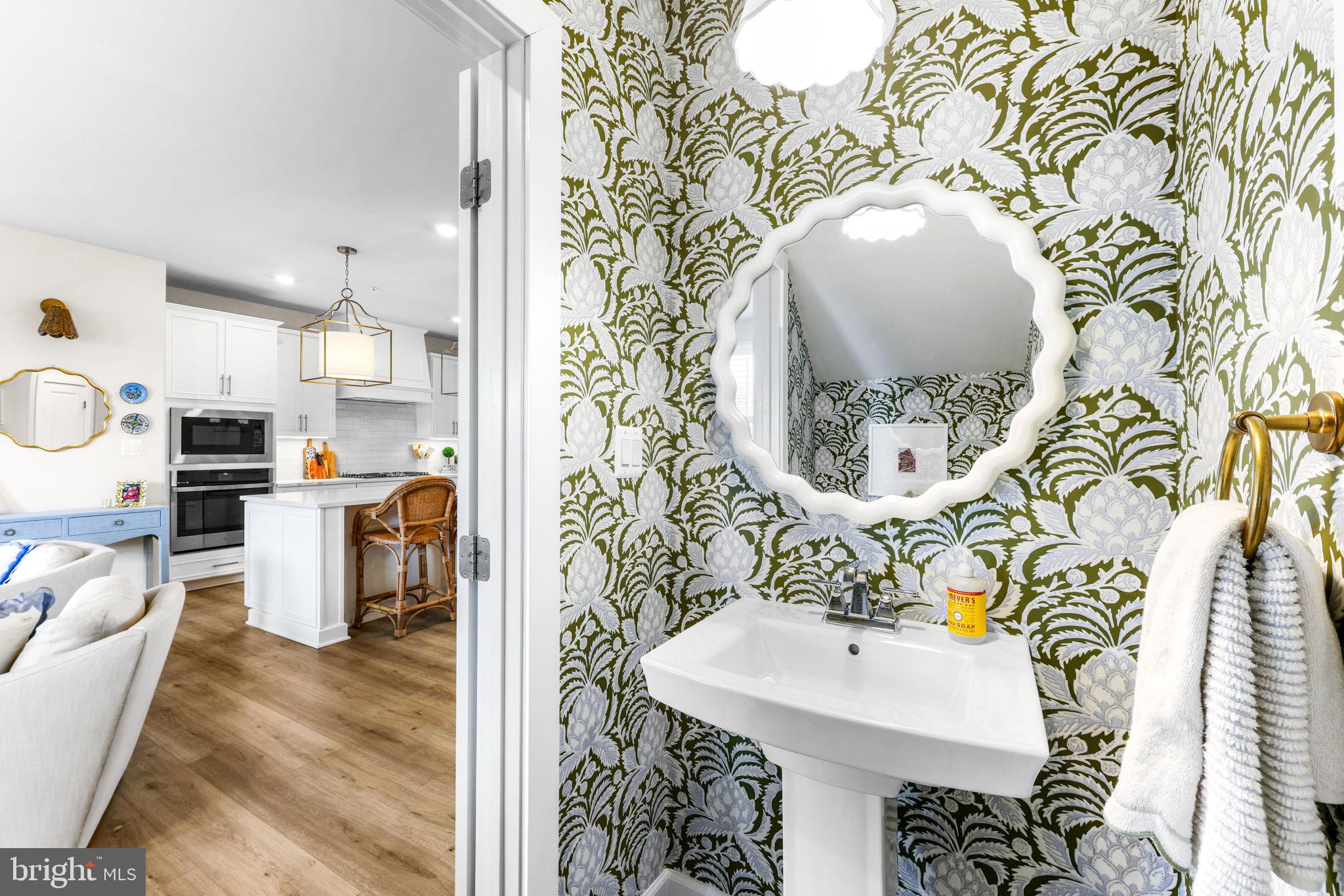 LONGVIEW RIDGE - Residential