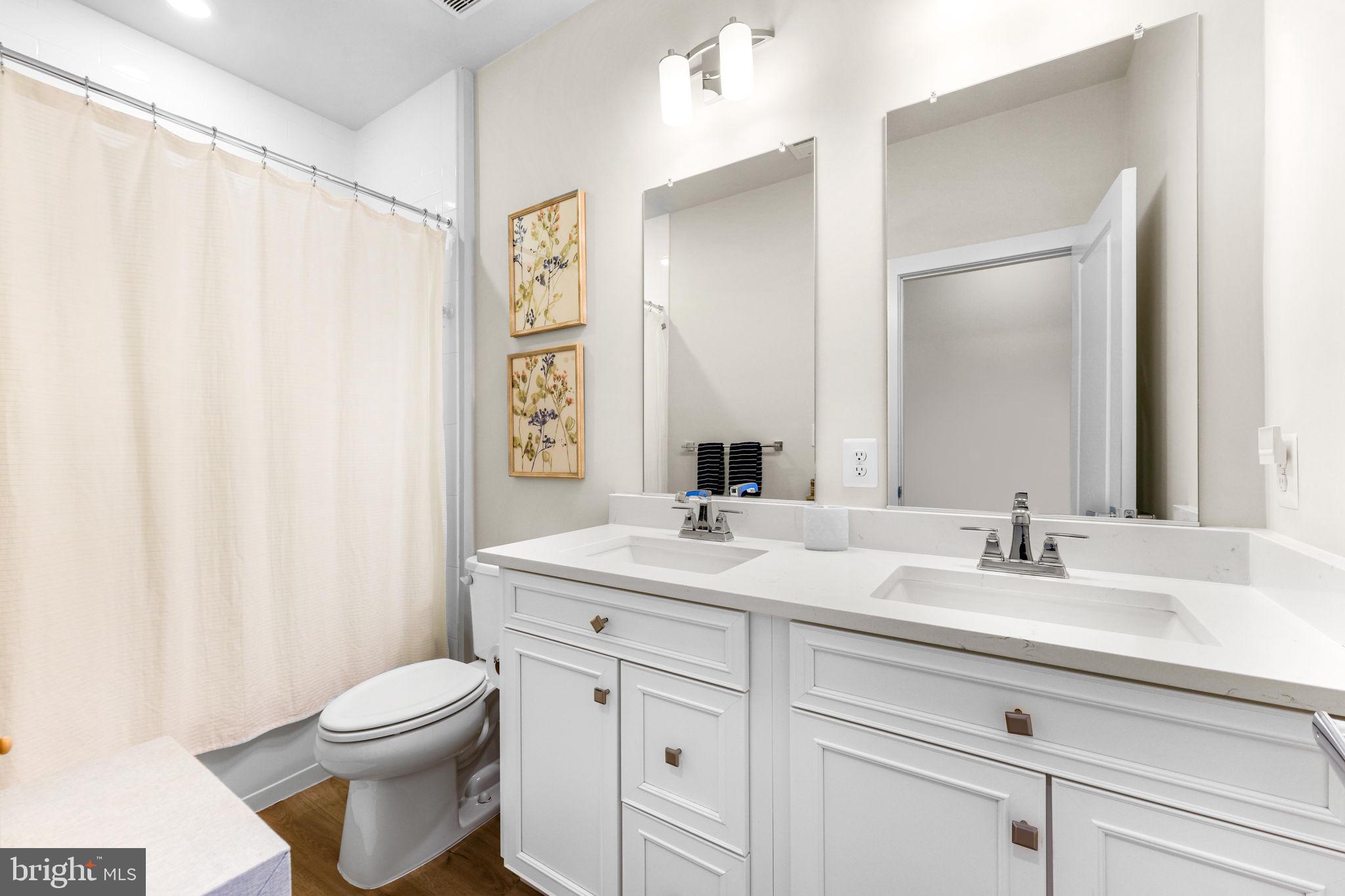 LONGVIEW RIDGE - Residential