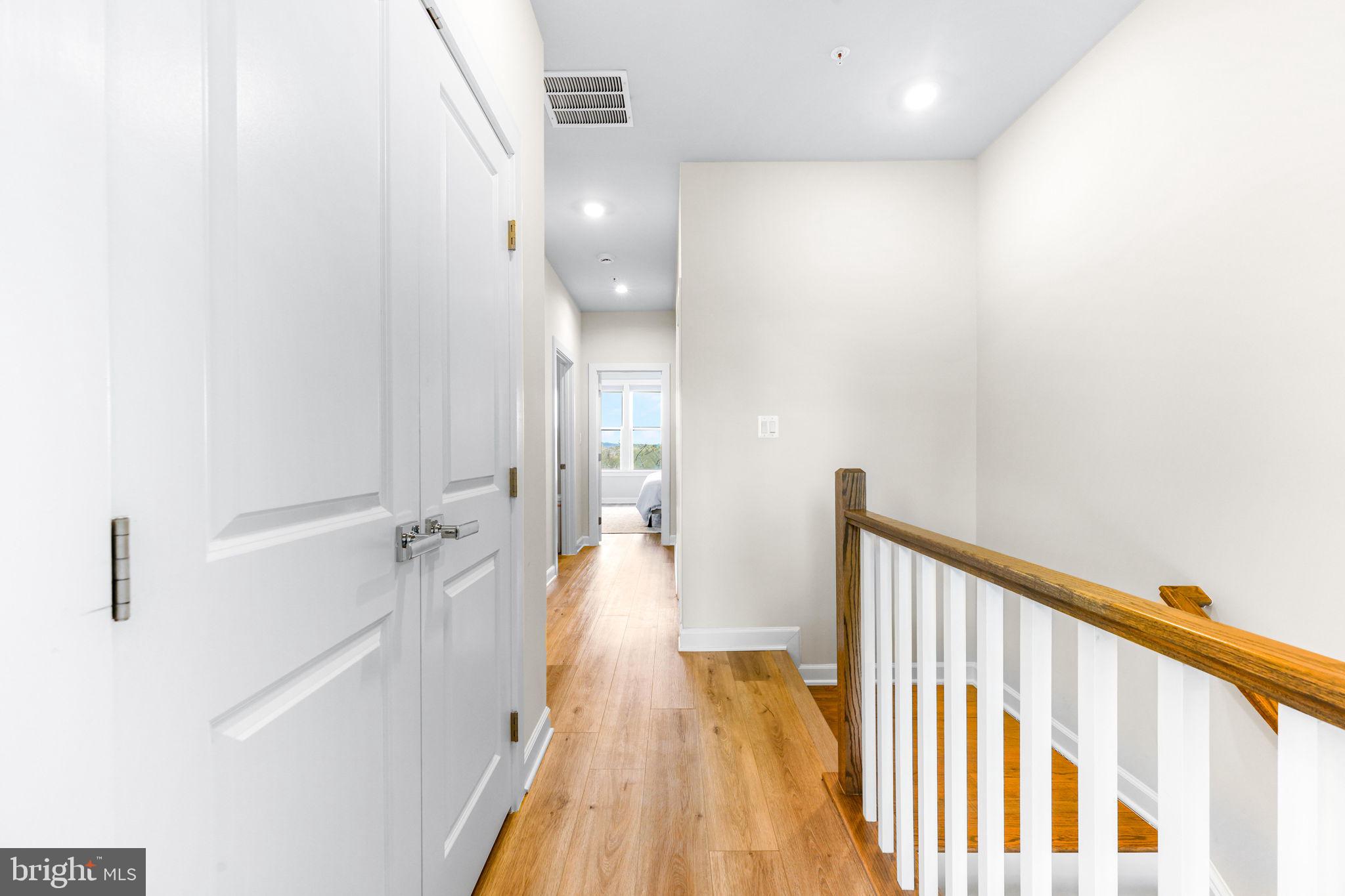 LONGVIEW RIDGE - Residential