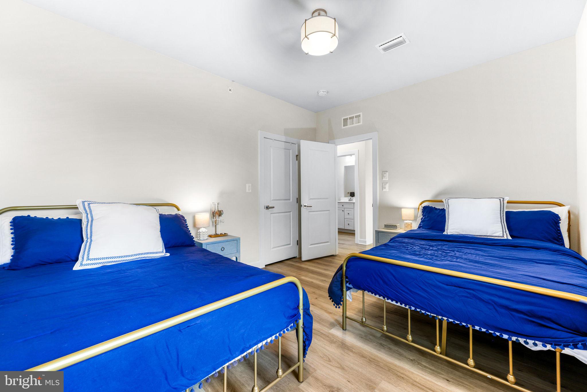 LONGVIEW RIDGE - Residential