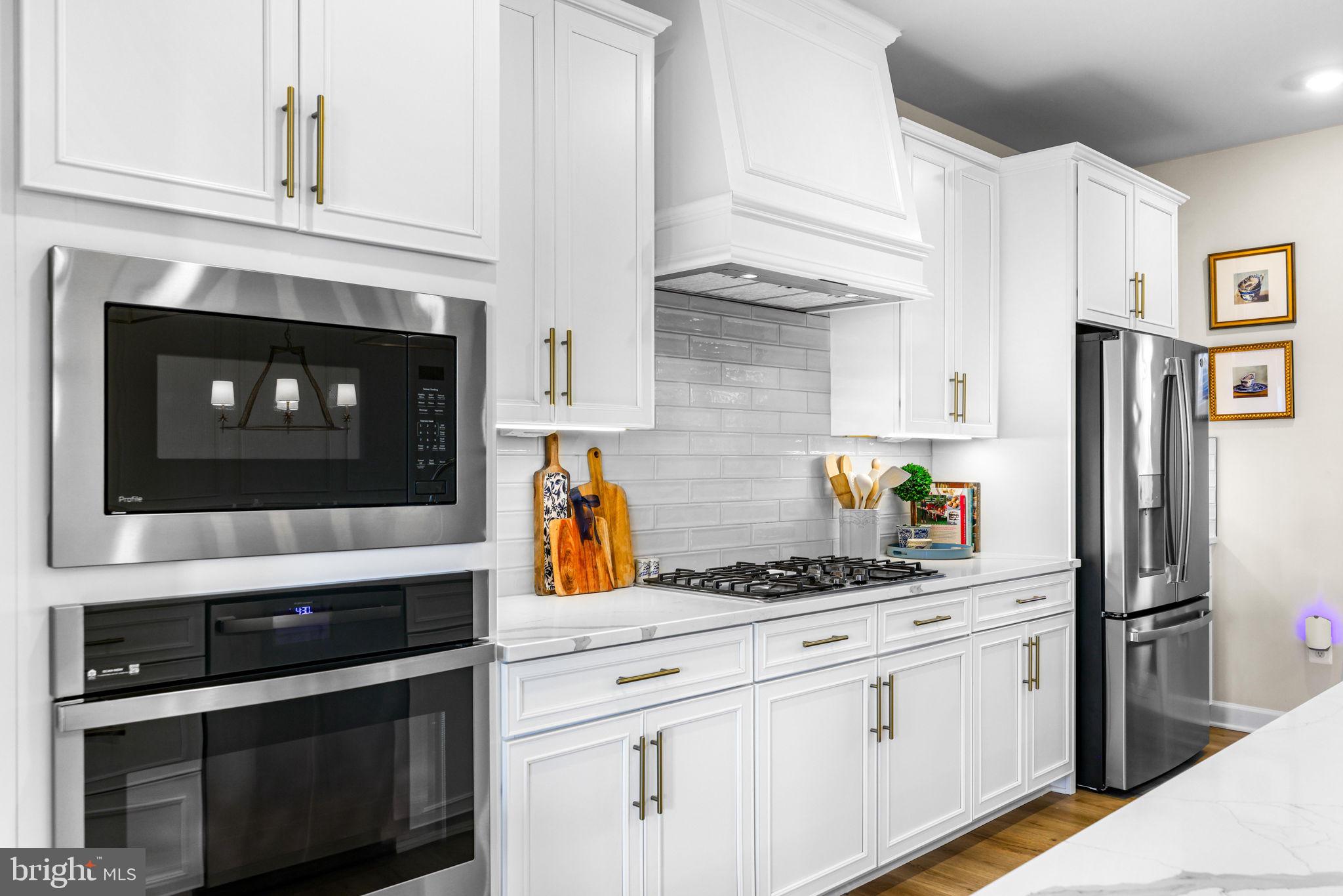 LONGVIEW RIDGE - Residential