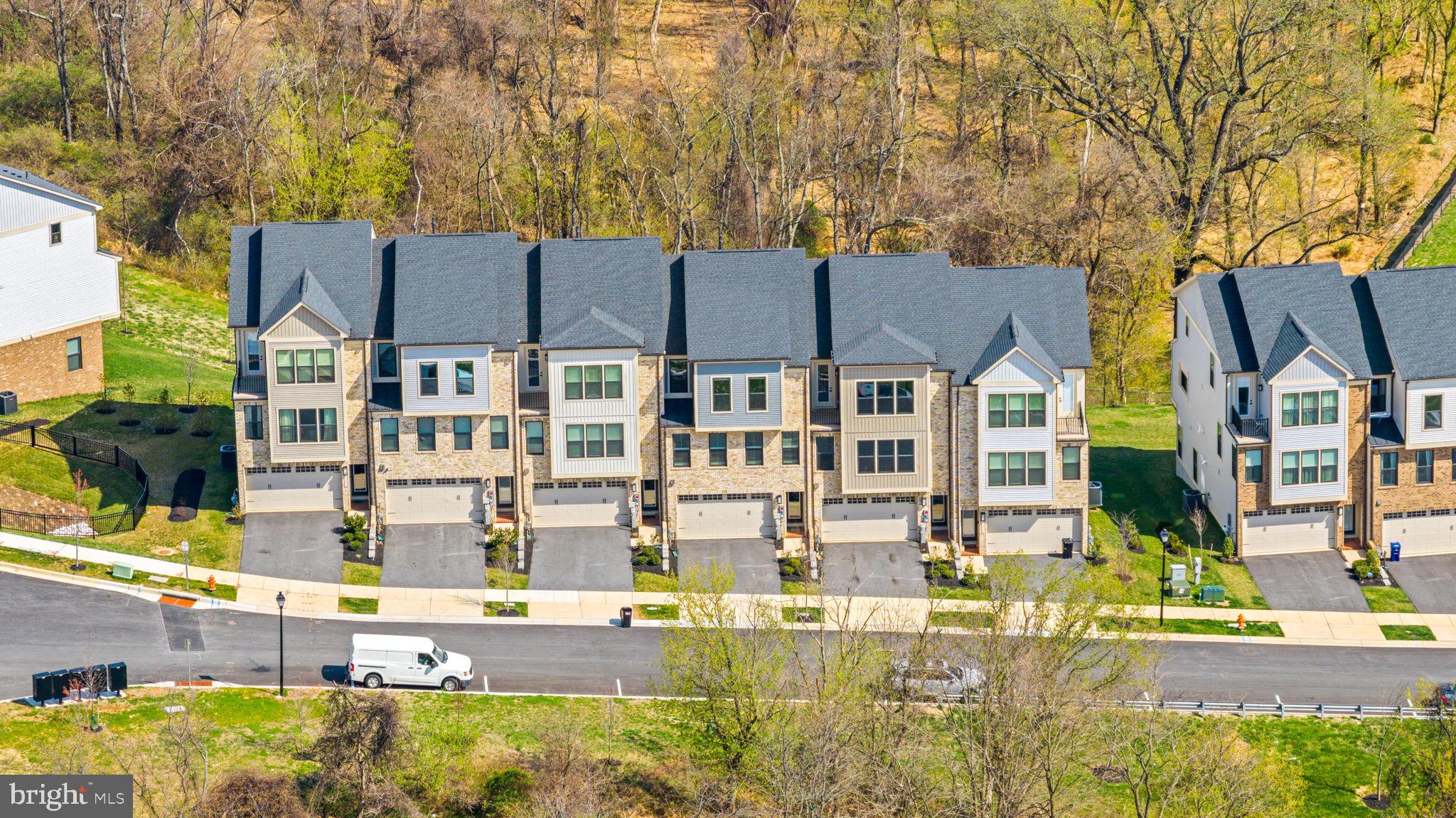 LONGVIEW RIDGE - Residential