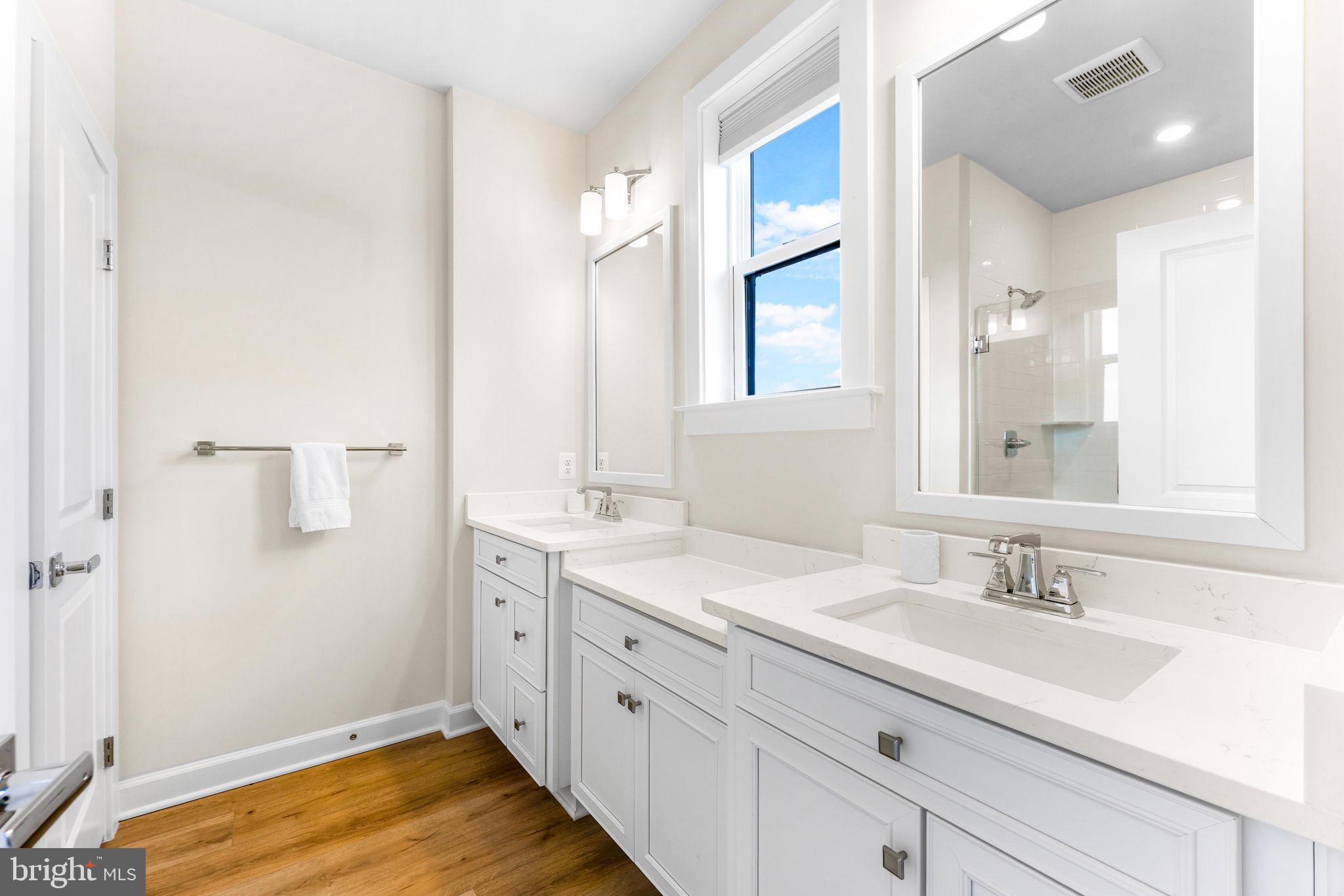 LONGVIEW RIDGE - Residential