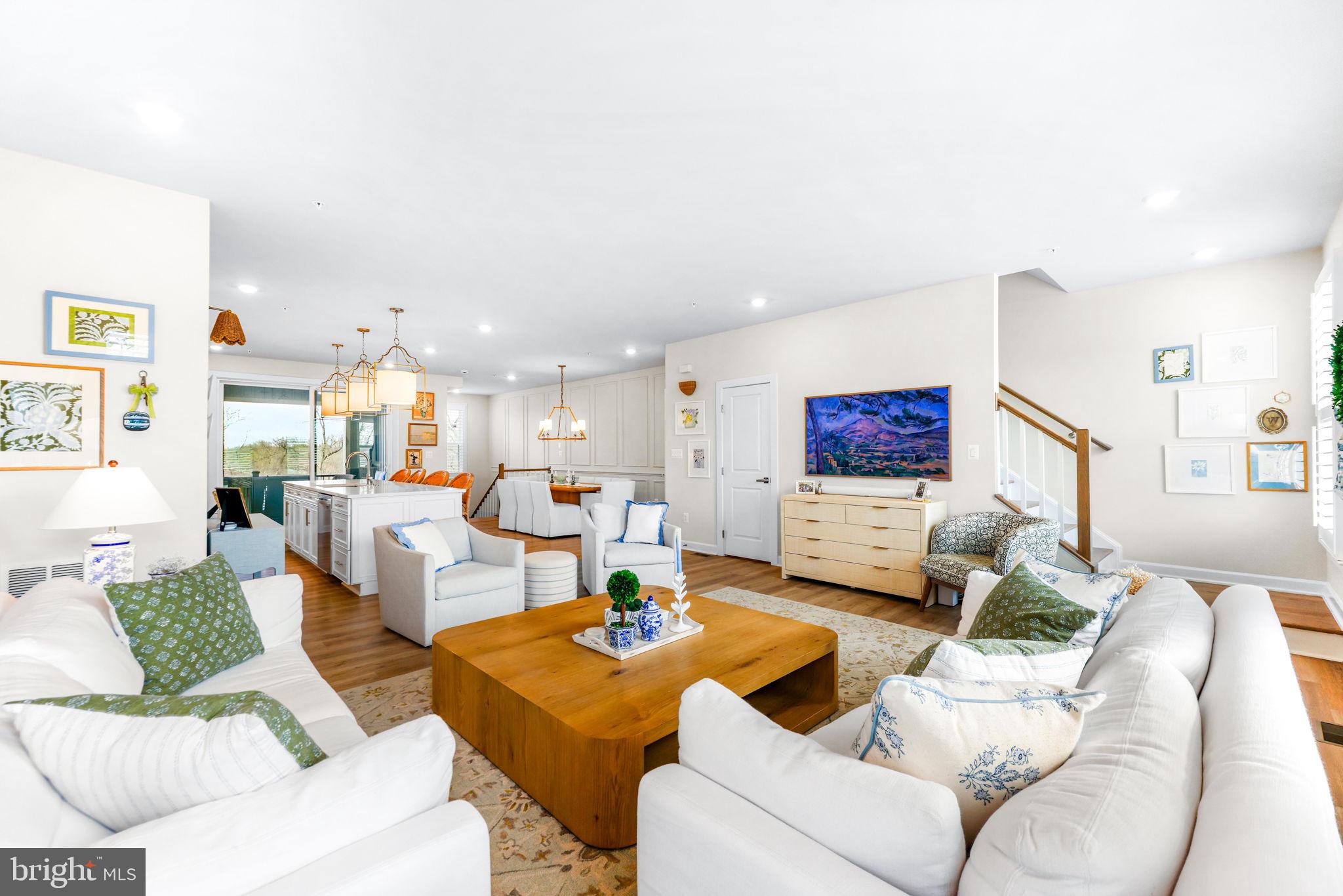 LONGVIEW RIDGE - Residential