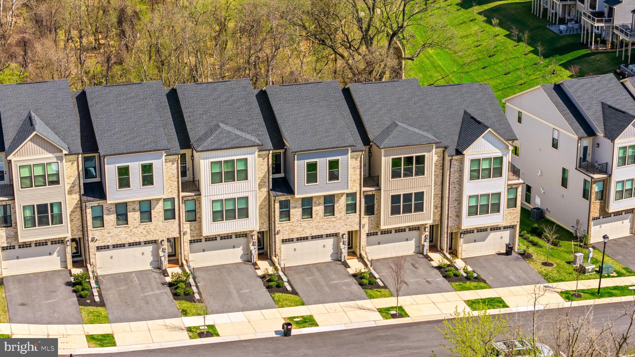 LONGVIEW RIDGE - Residential