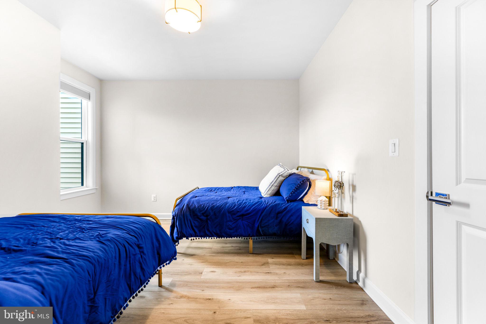 LONGVIEW RIDGE - Residential