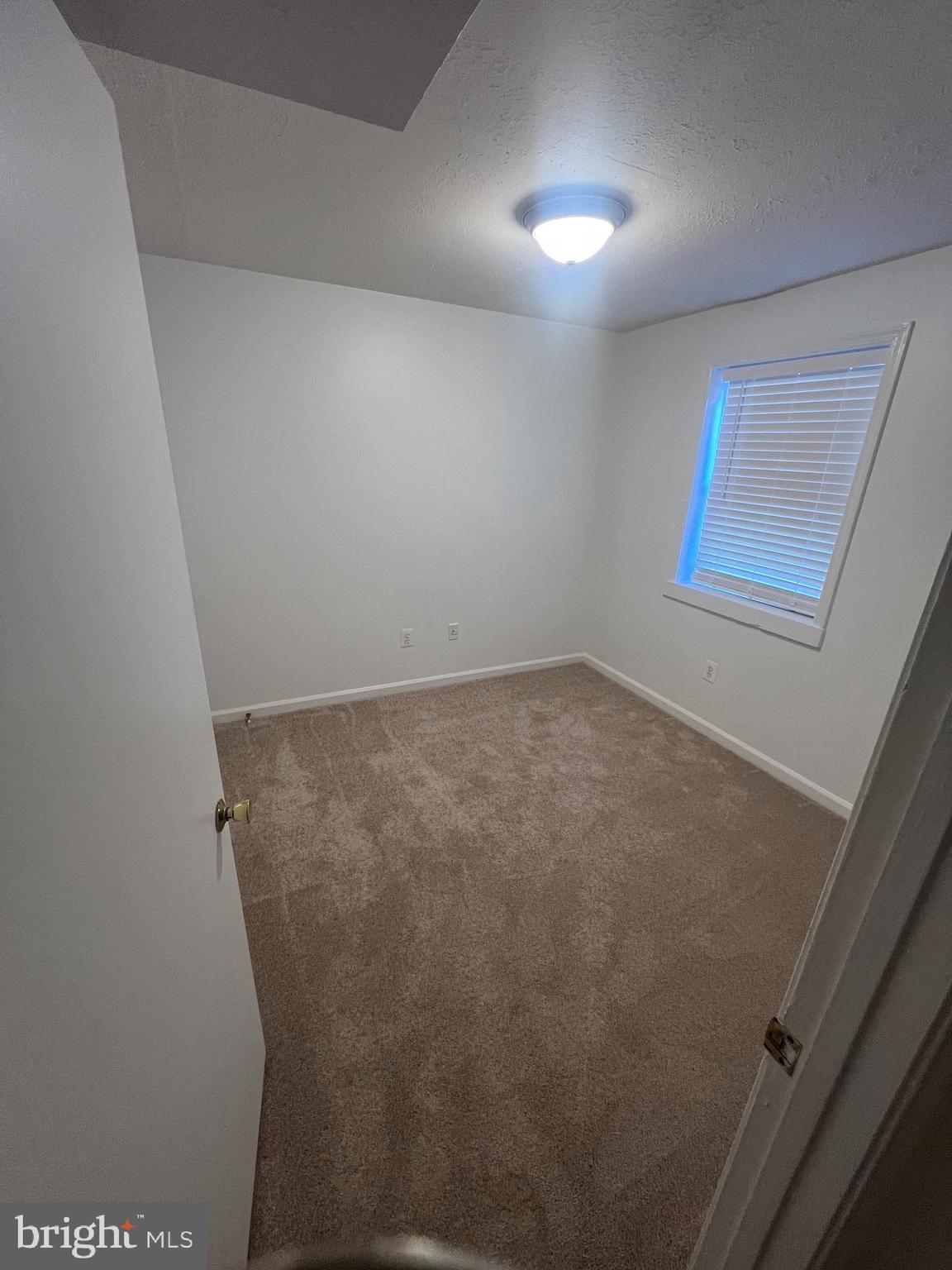 CANTERBURY VILLAGE - Residential Lease