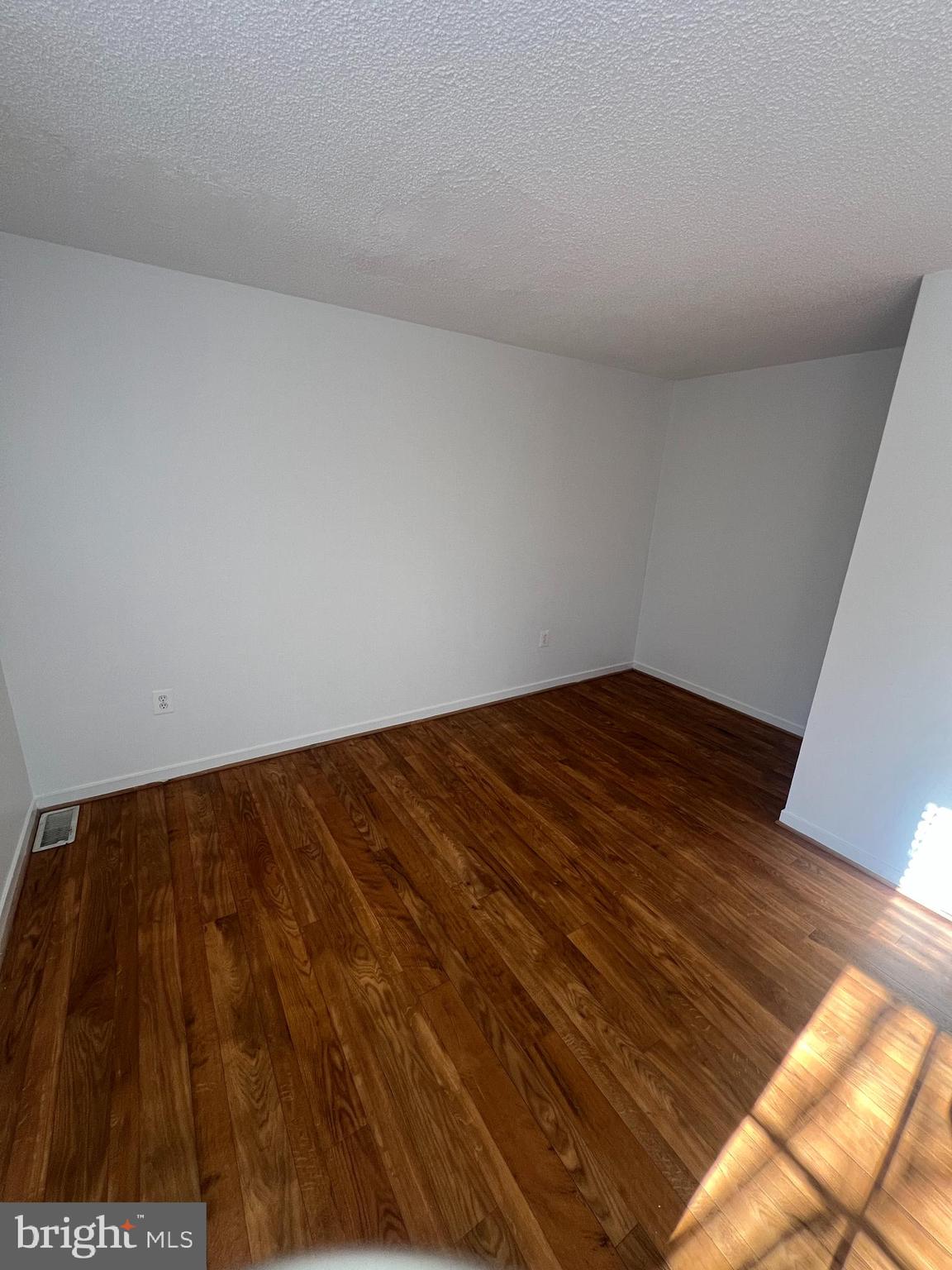 405 CARNABY STREET 3