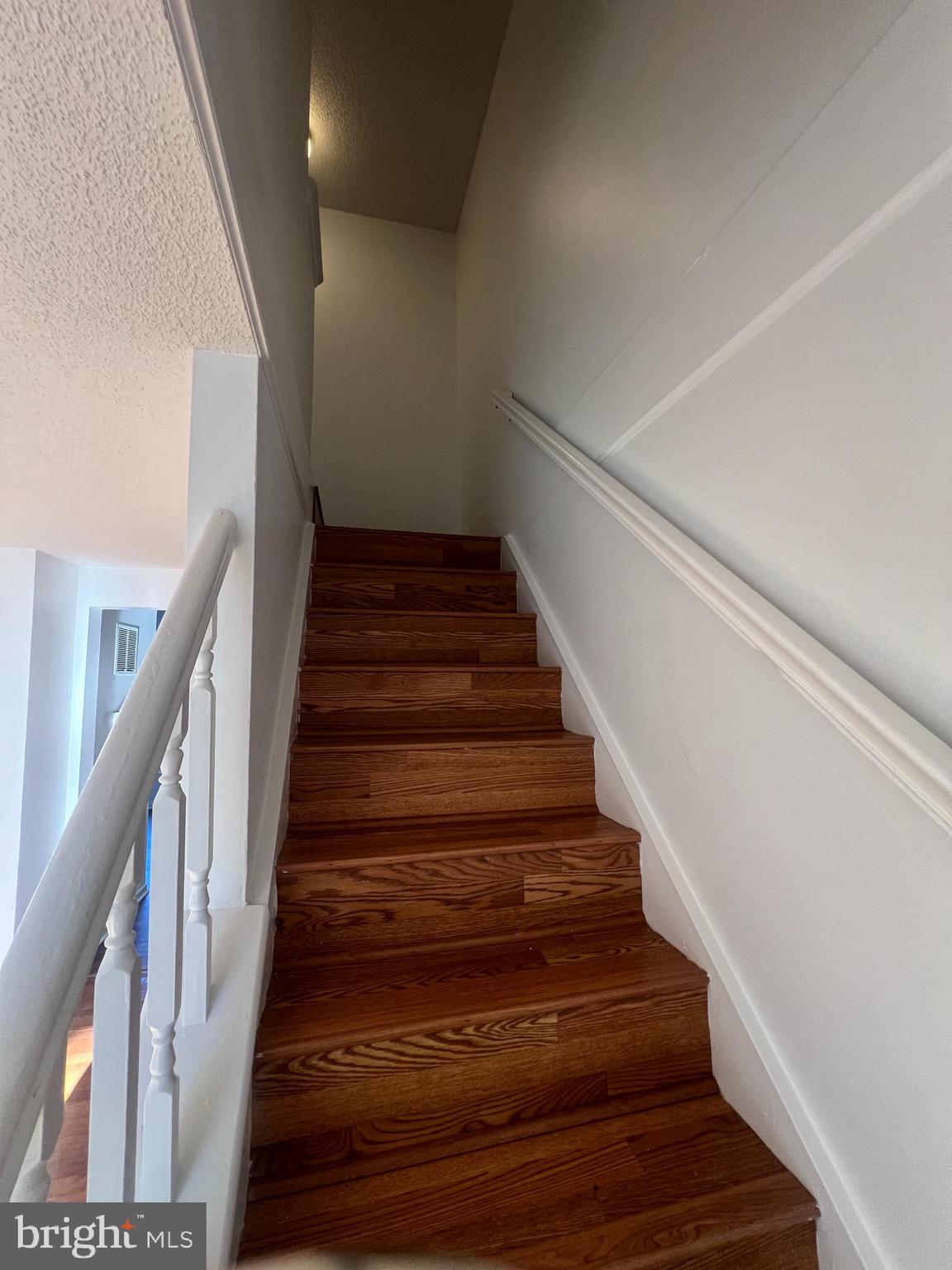 405 CARNABY STREET 3