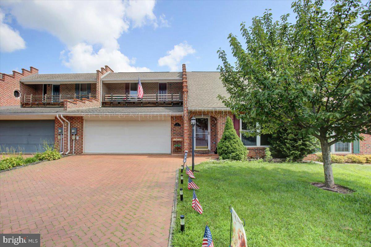 73 BROOKMEADOW LANE