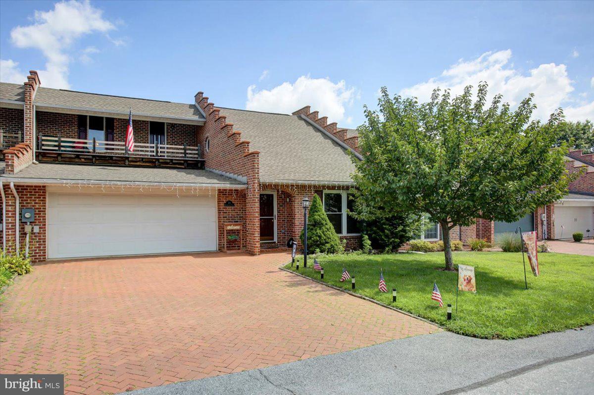 73 BROOKMEADOW LANE