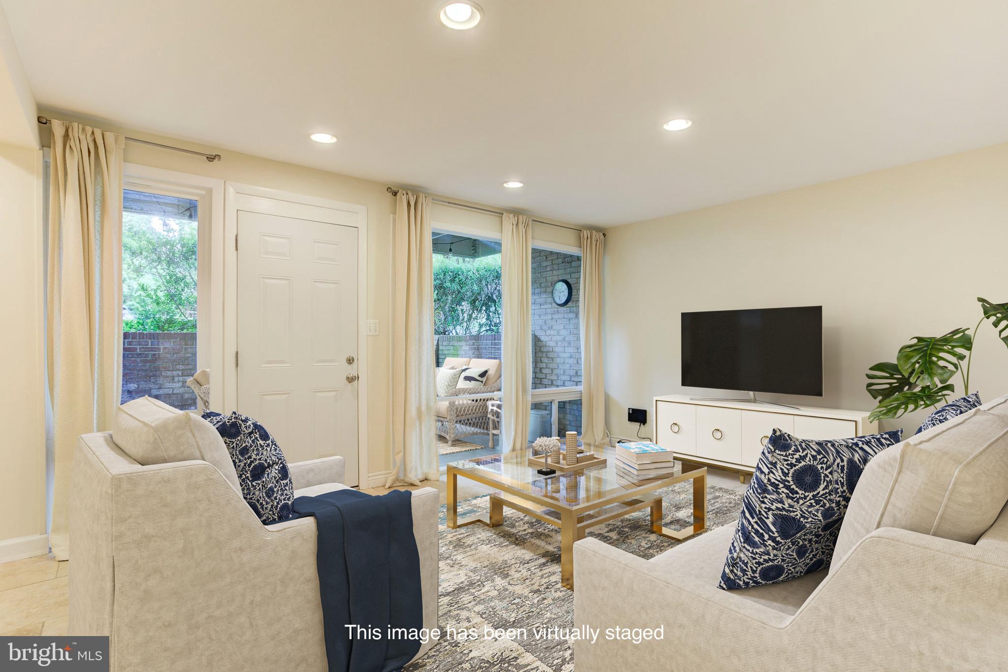 FALLS PLAZA - Residential Lease