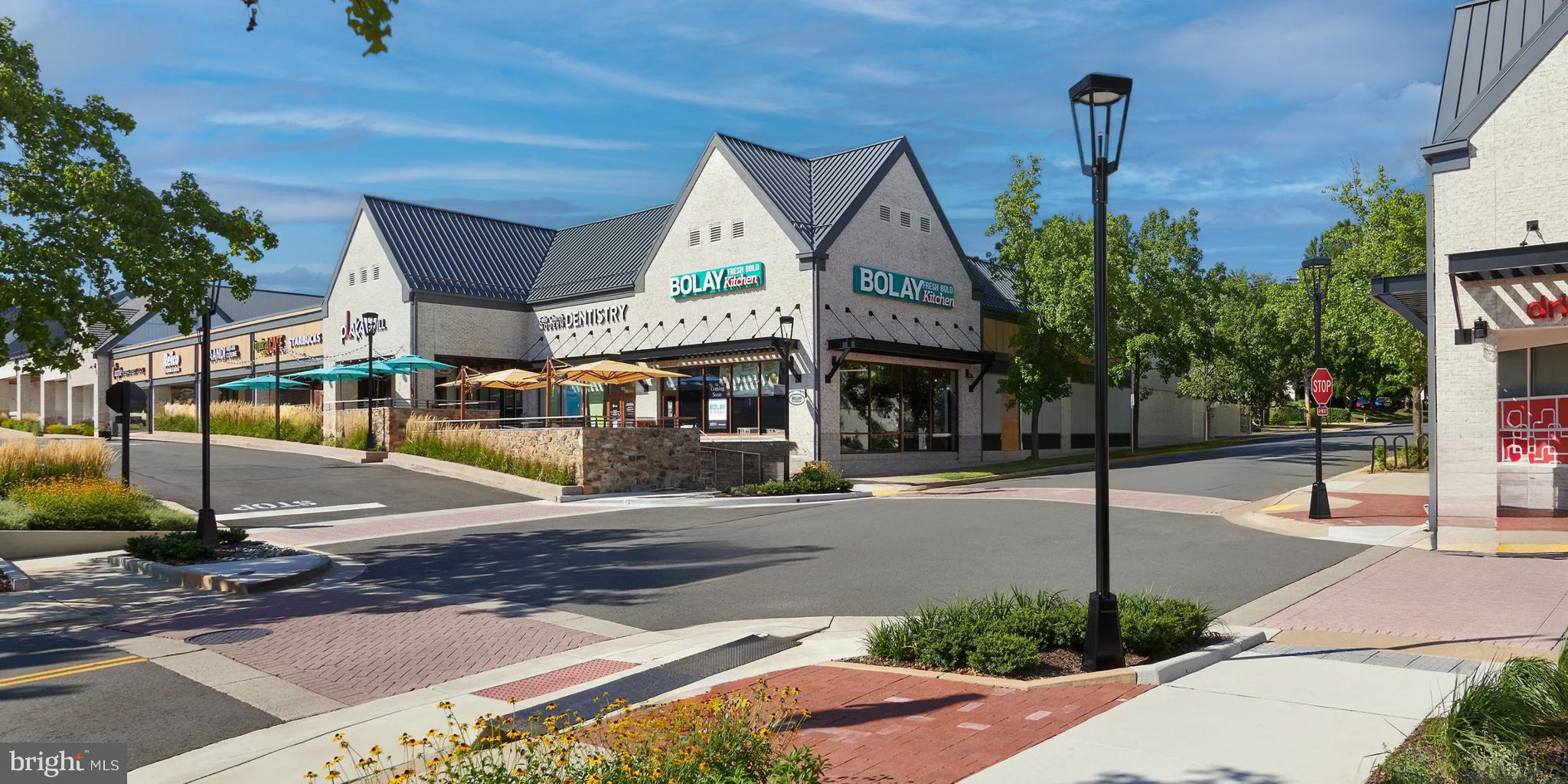 FALLS PLAZA - Residential Lease