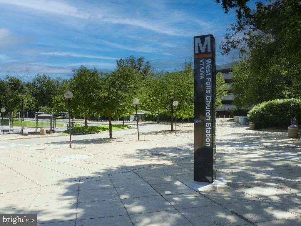 FALLS PLAZA - Residential Lease