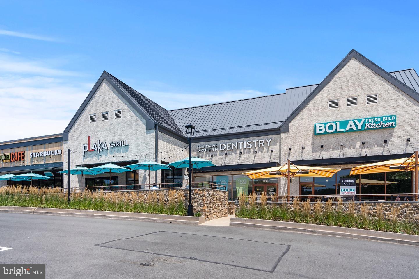 FALLS PLAZA - Residential Lease