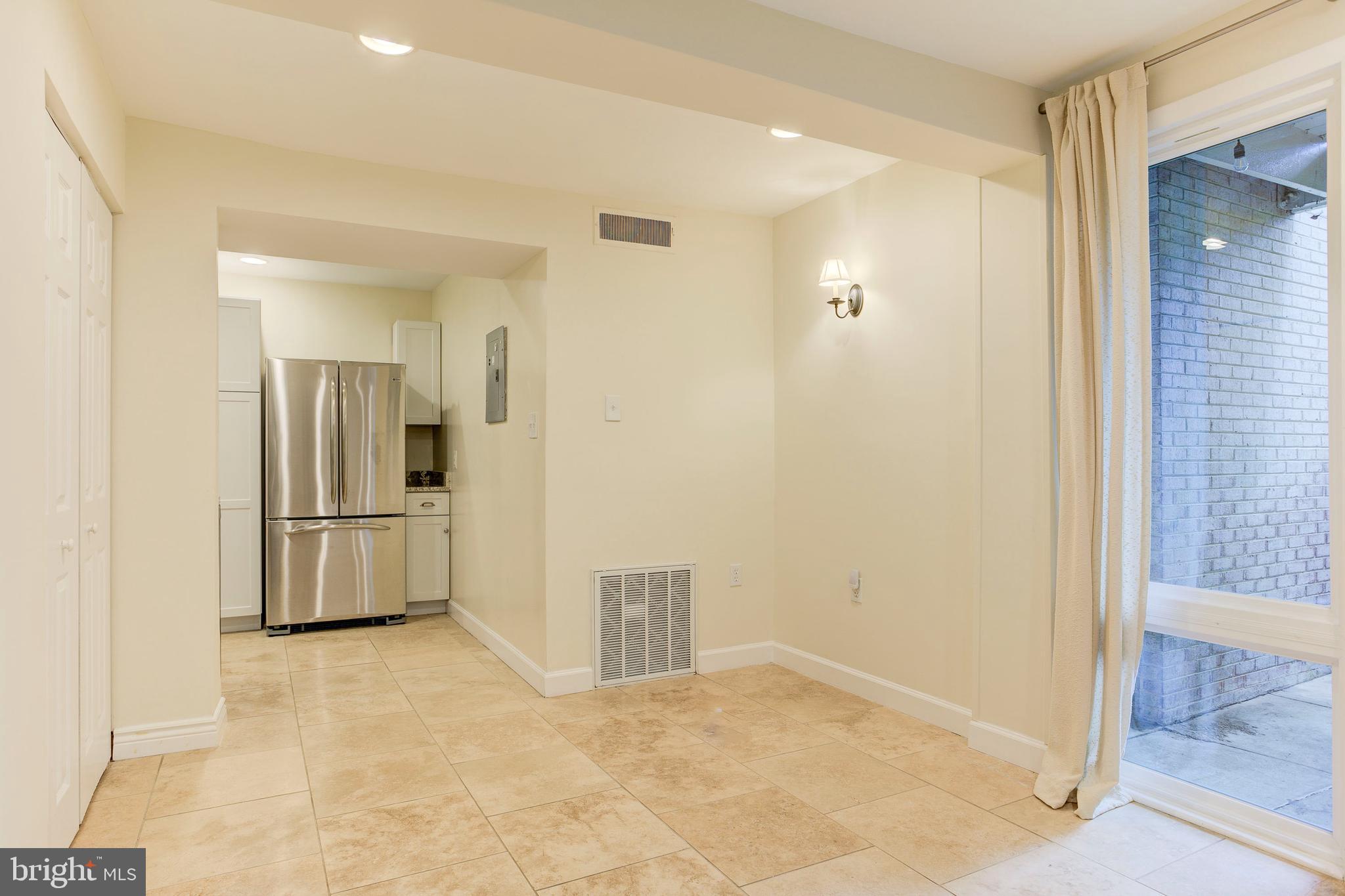 FALLS PLAZA - Residential Lease