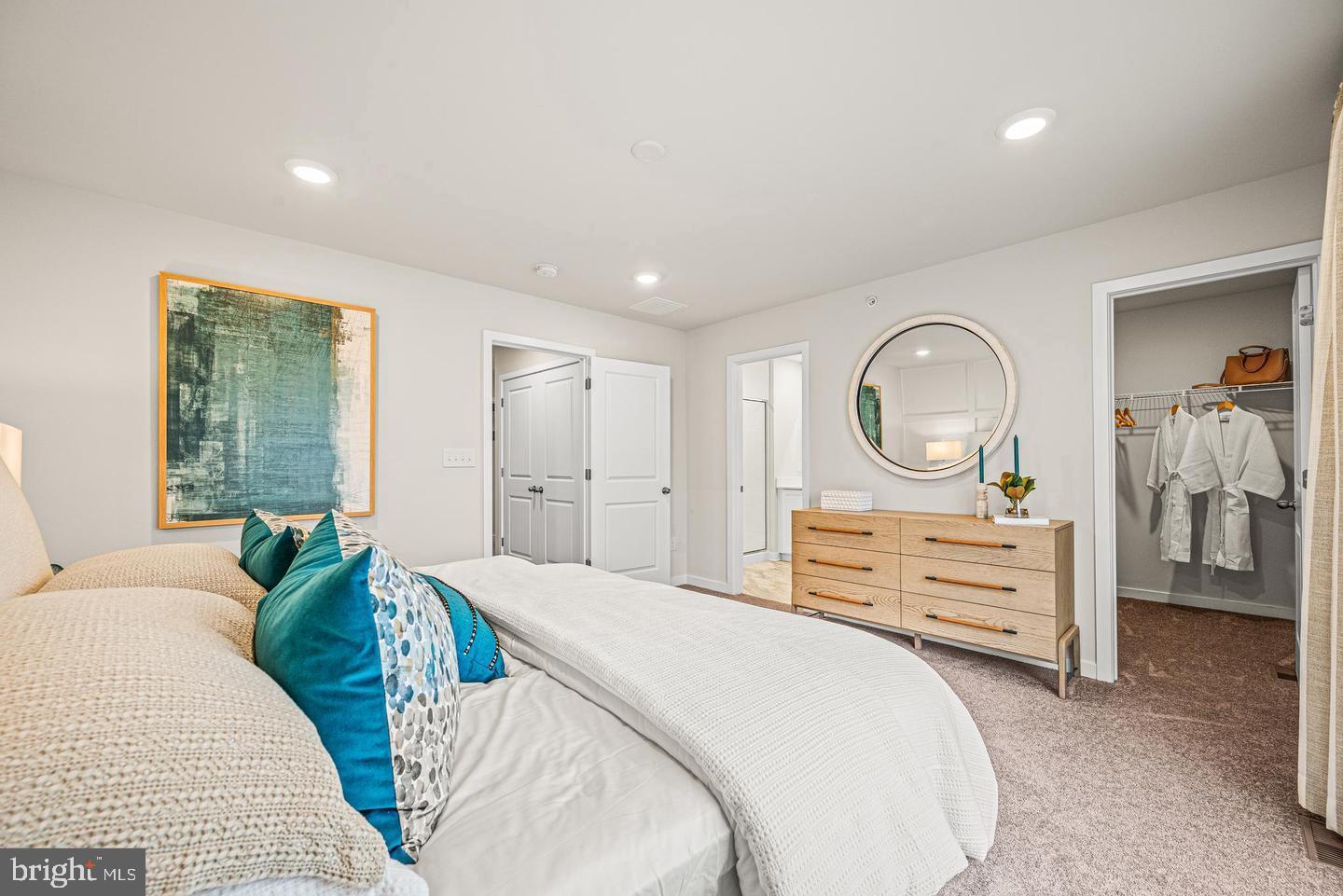 RIVER POINTE - Residential Lease