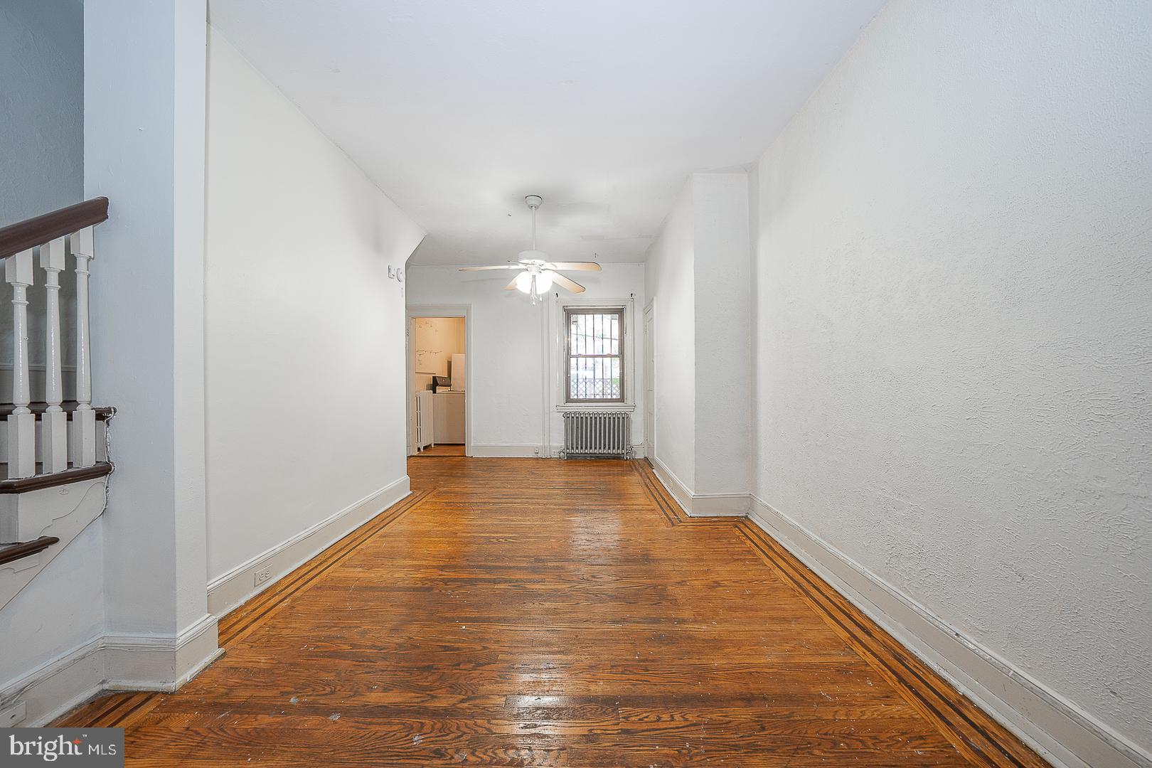 LOGAN SQUARE - Residential