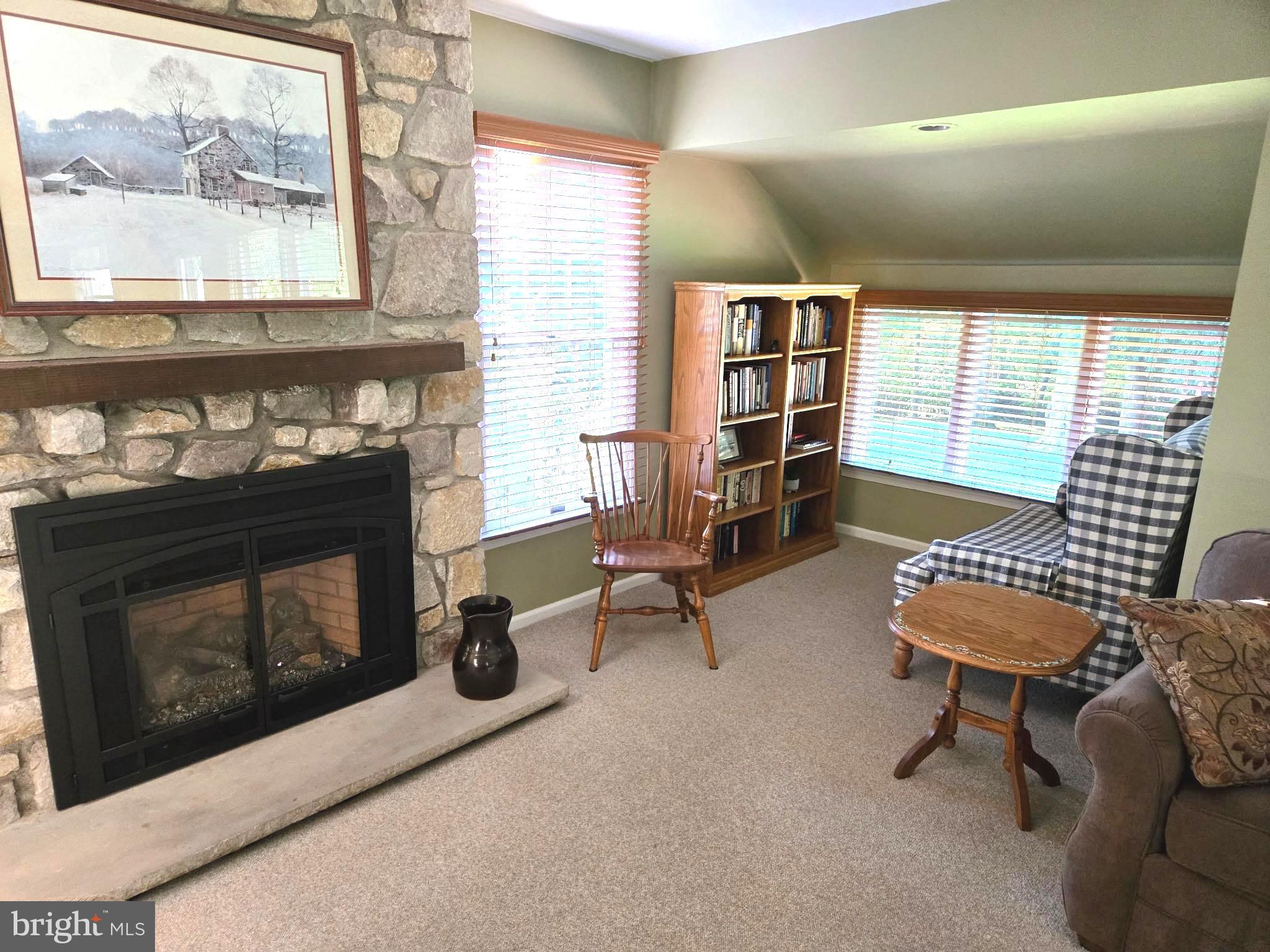 YARDLEY HUNT - Residential