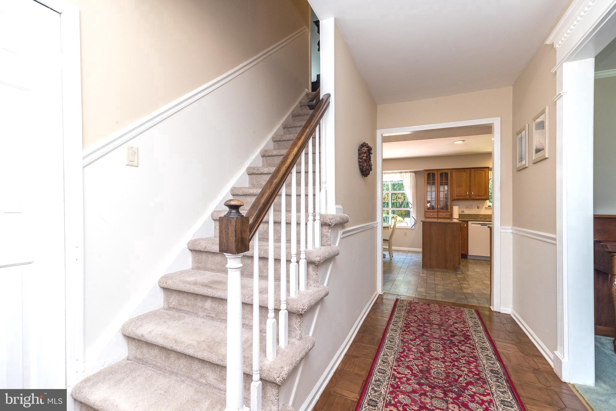 1208 DICKINSON DRIVE