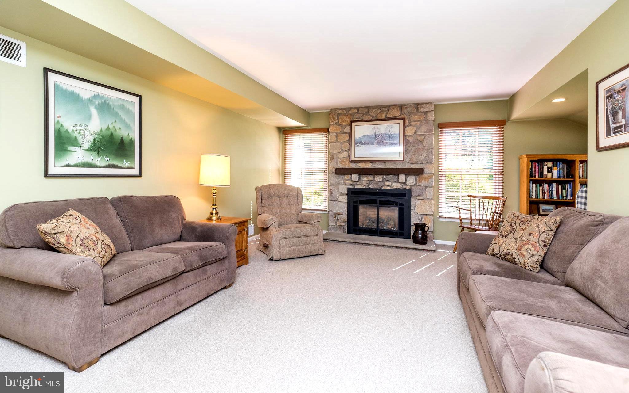 YARDLEY HUNT - Residential