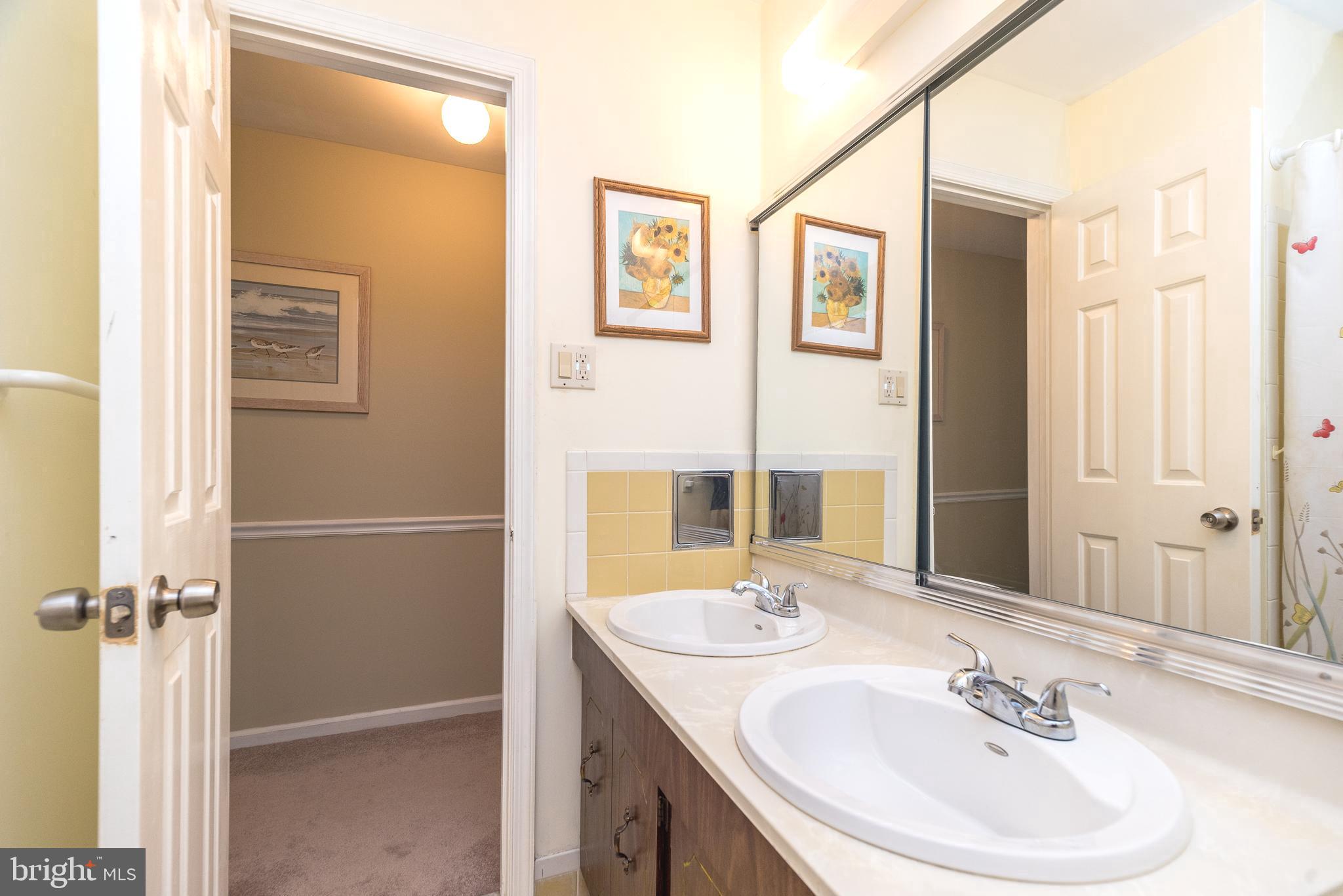 YARDLEY HUNT - Residential